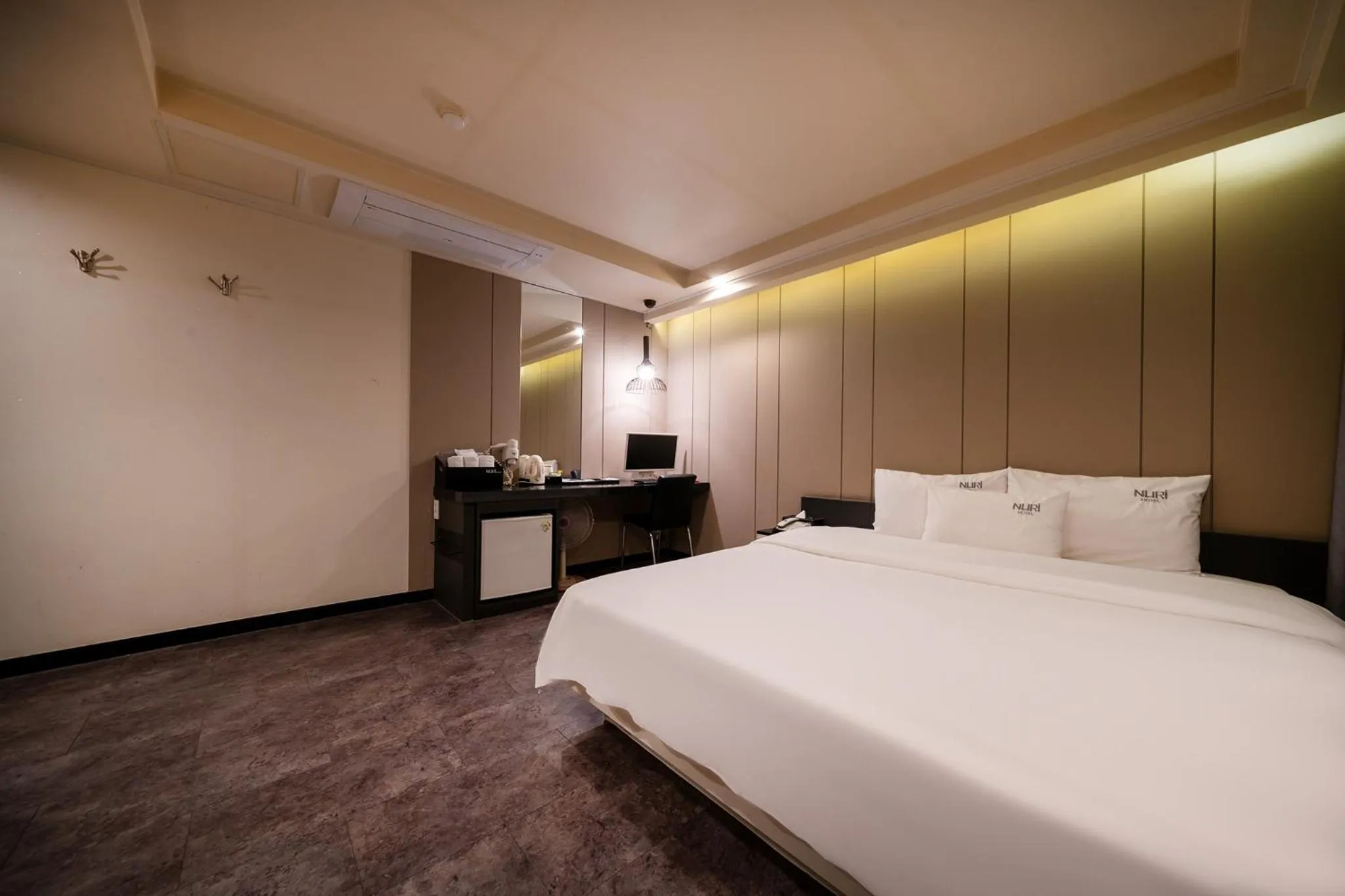 Bed in Busan Gwangalli Nuri Hotel