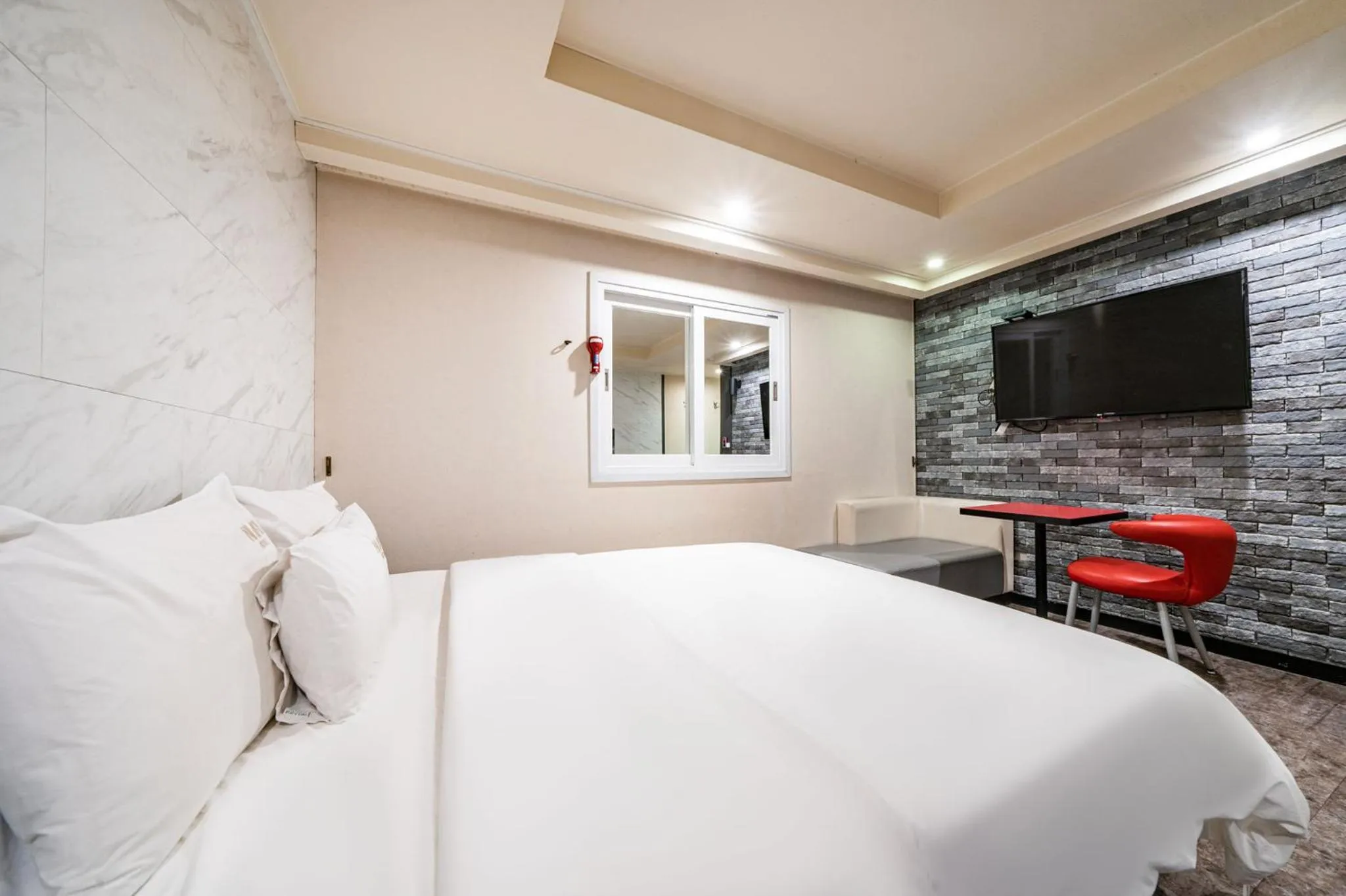 Bed in Busan Gwangalli Nuri Hotel