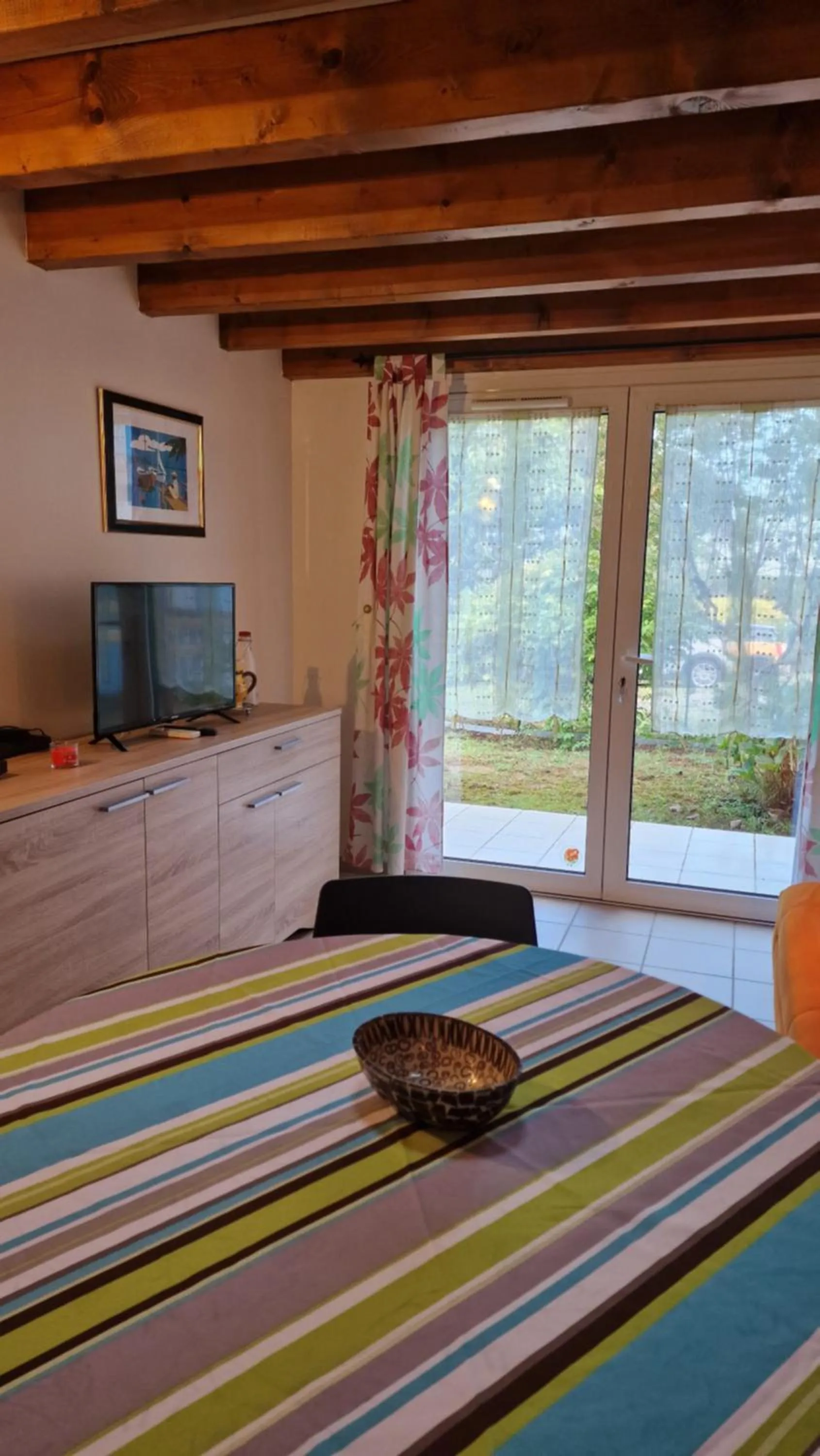 Communal lounge/ TV room in Domaine Hias