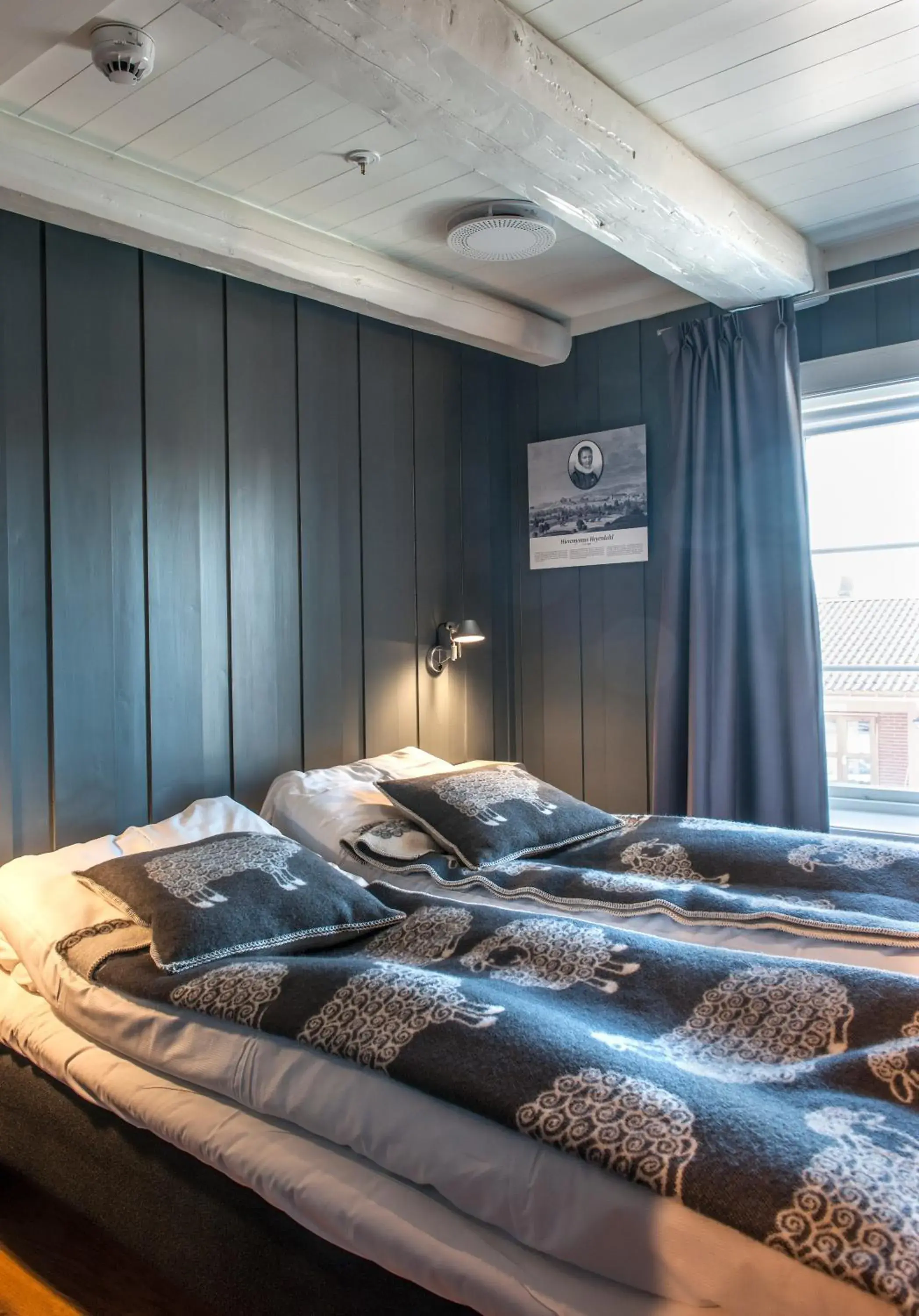 Double Room with Shared Bathroom in Granavolden Hotel & Gjæstgiveri Double Room with Shared Bathroom in Granavolden Hotel & Gjæstgiveri