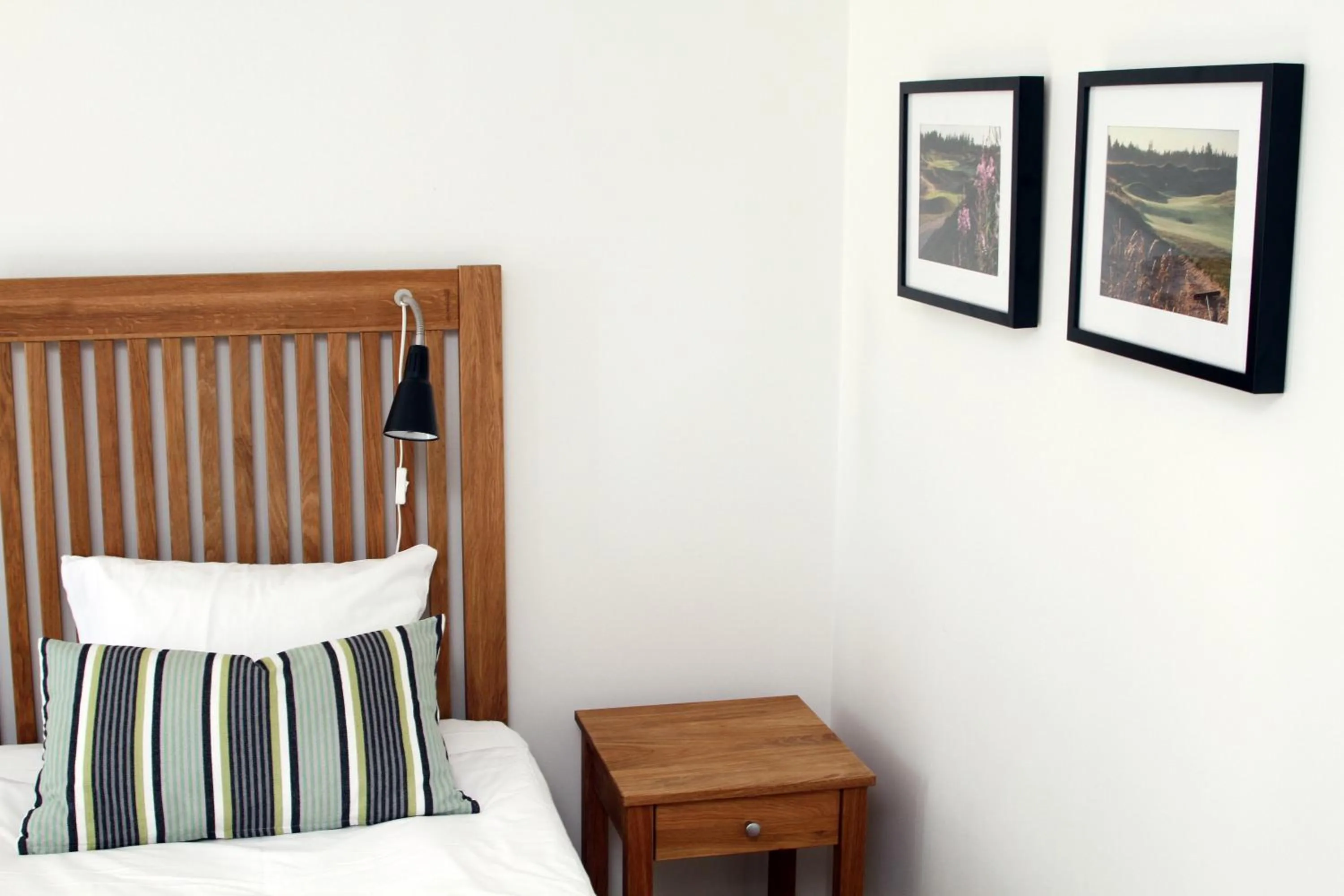 Decorative detail, Bed in Sand Golf Club