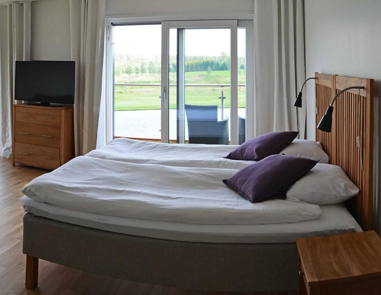 Day, Bed in Sand Golf Club