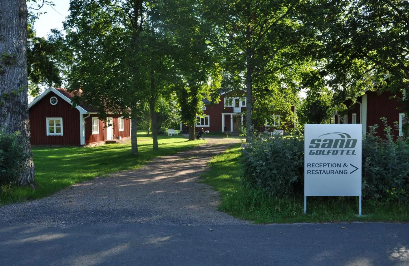 Property building in Sand Golf Club