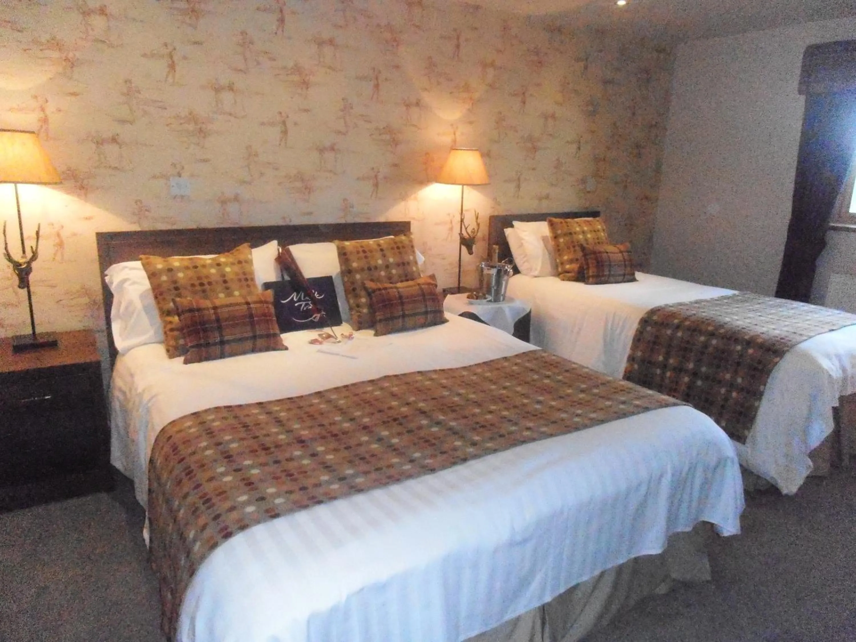 Bed in The Huntsman Inn