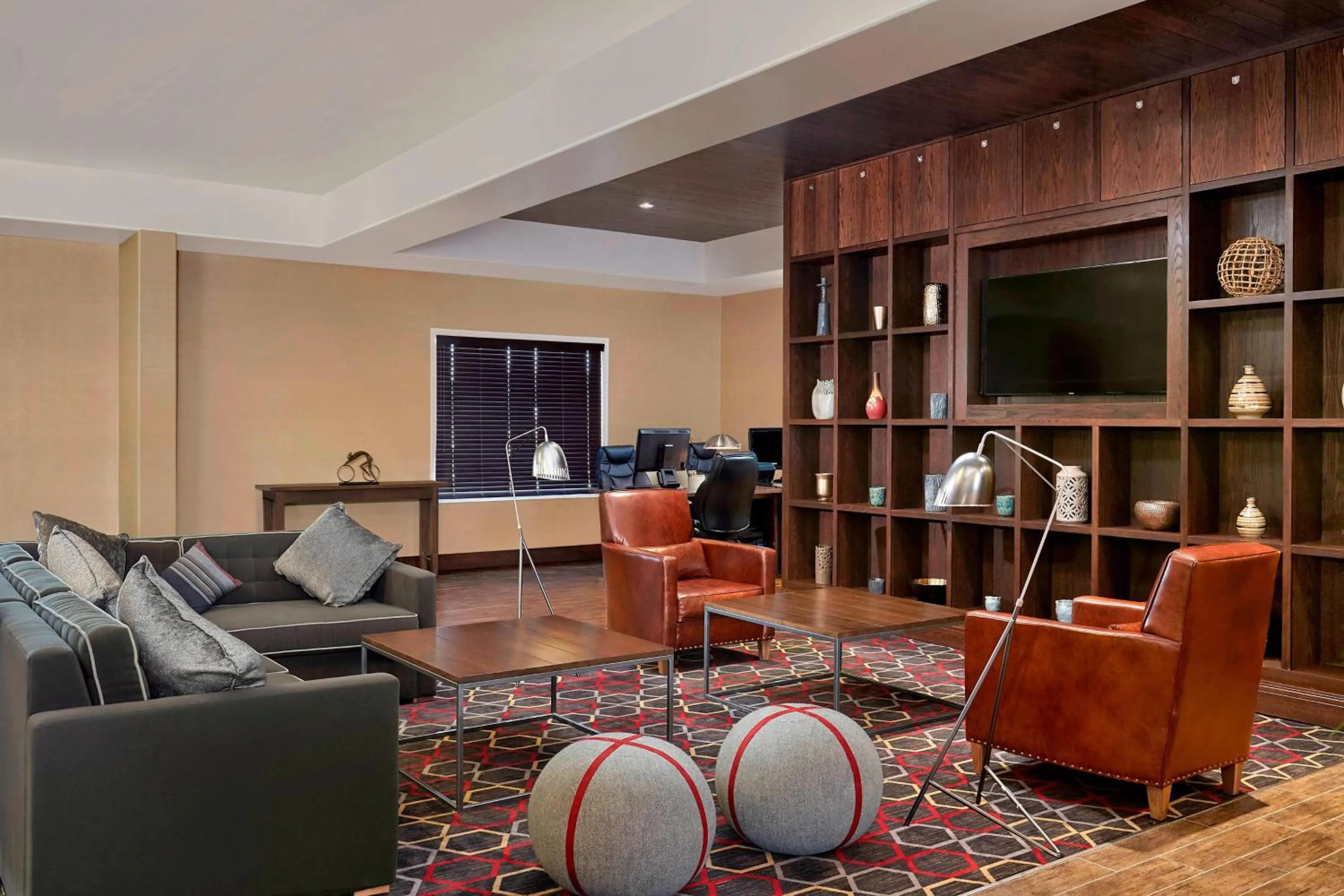 Lobby or reception in Four Points by Sheraton Regina