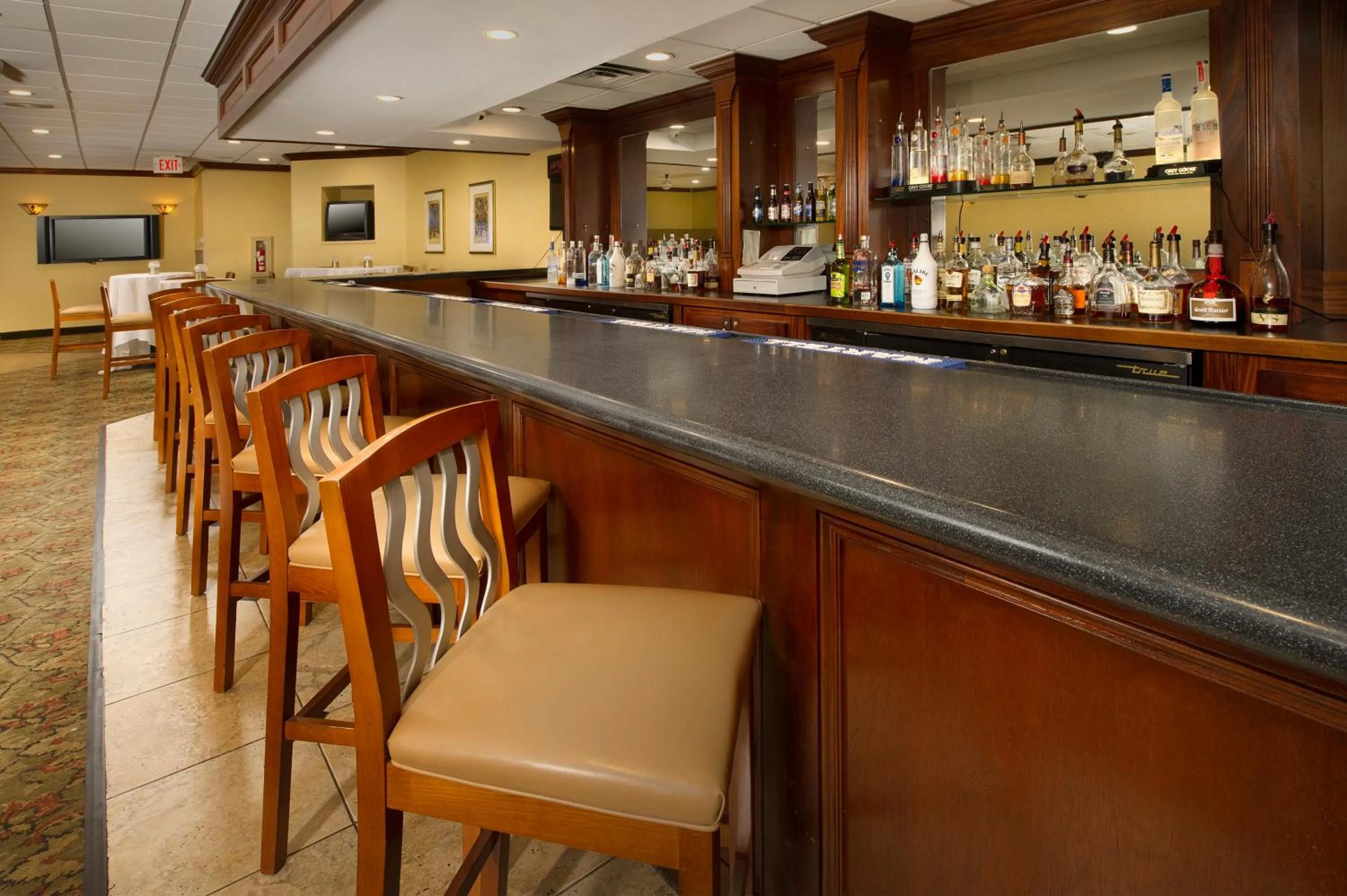 Lounge or bar in Quality Inn Windsor Mill - Baltimore