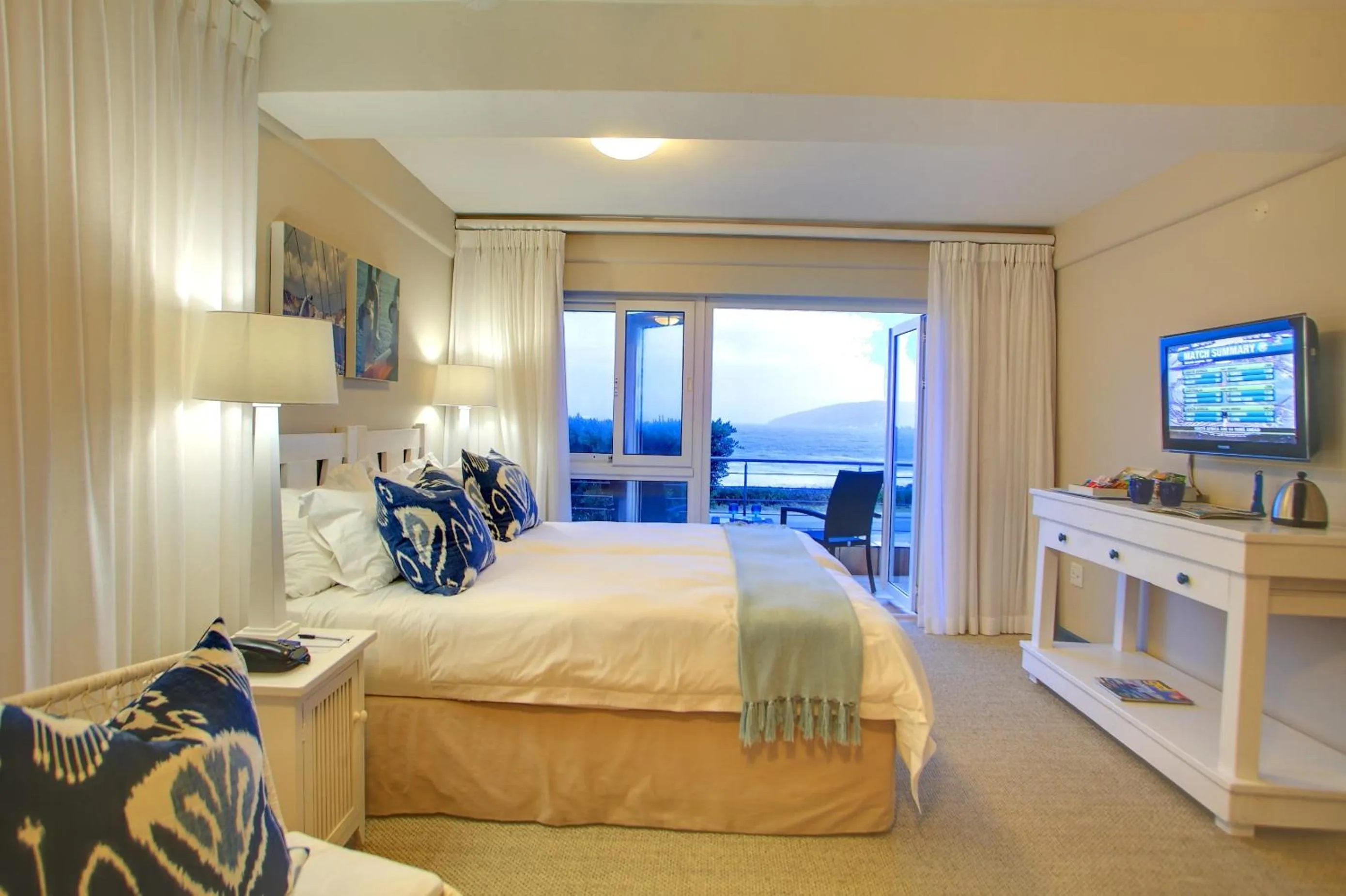 Photo of the whole room, Bed in Periwinkle Lodge Guest House