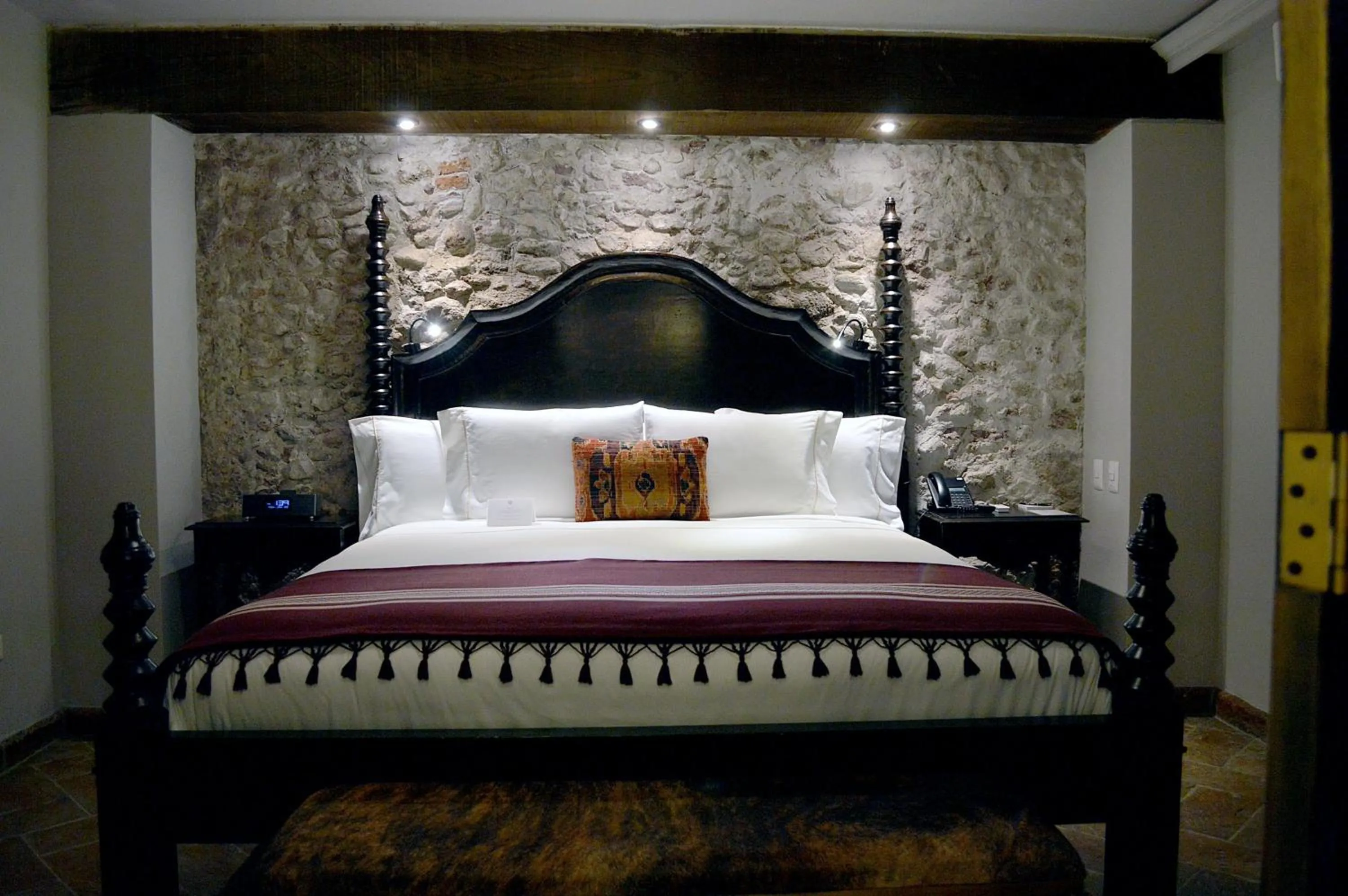 Bed in Casa 1810 Hotel Boutique