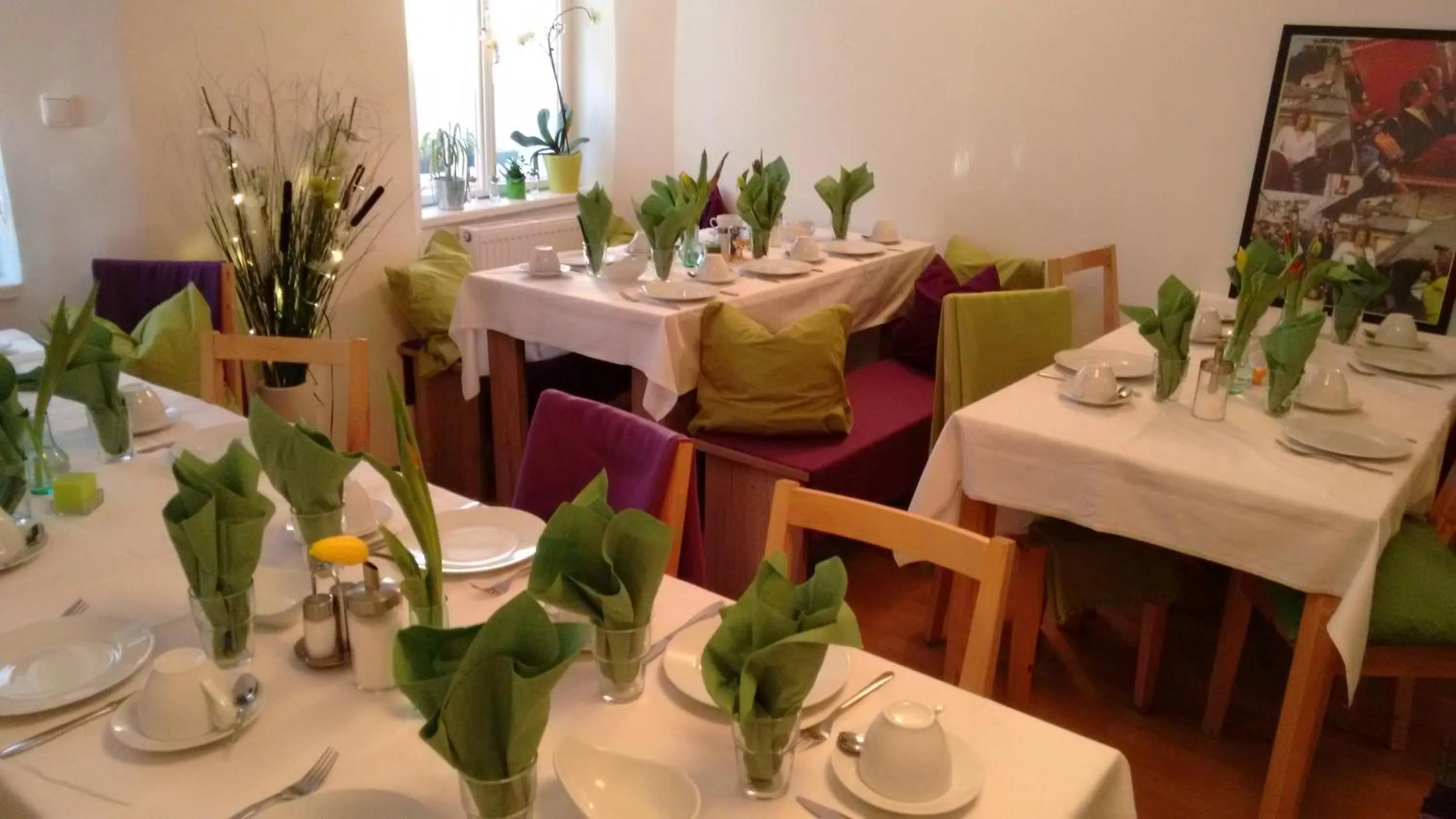 Restaurant/places to eat in Cityhotel Junger Fuchs