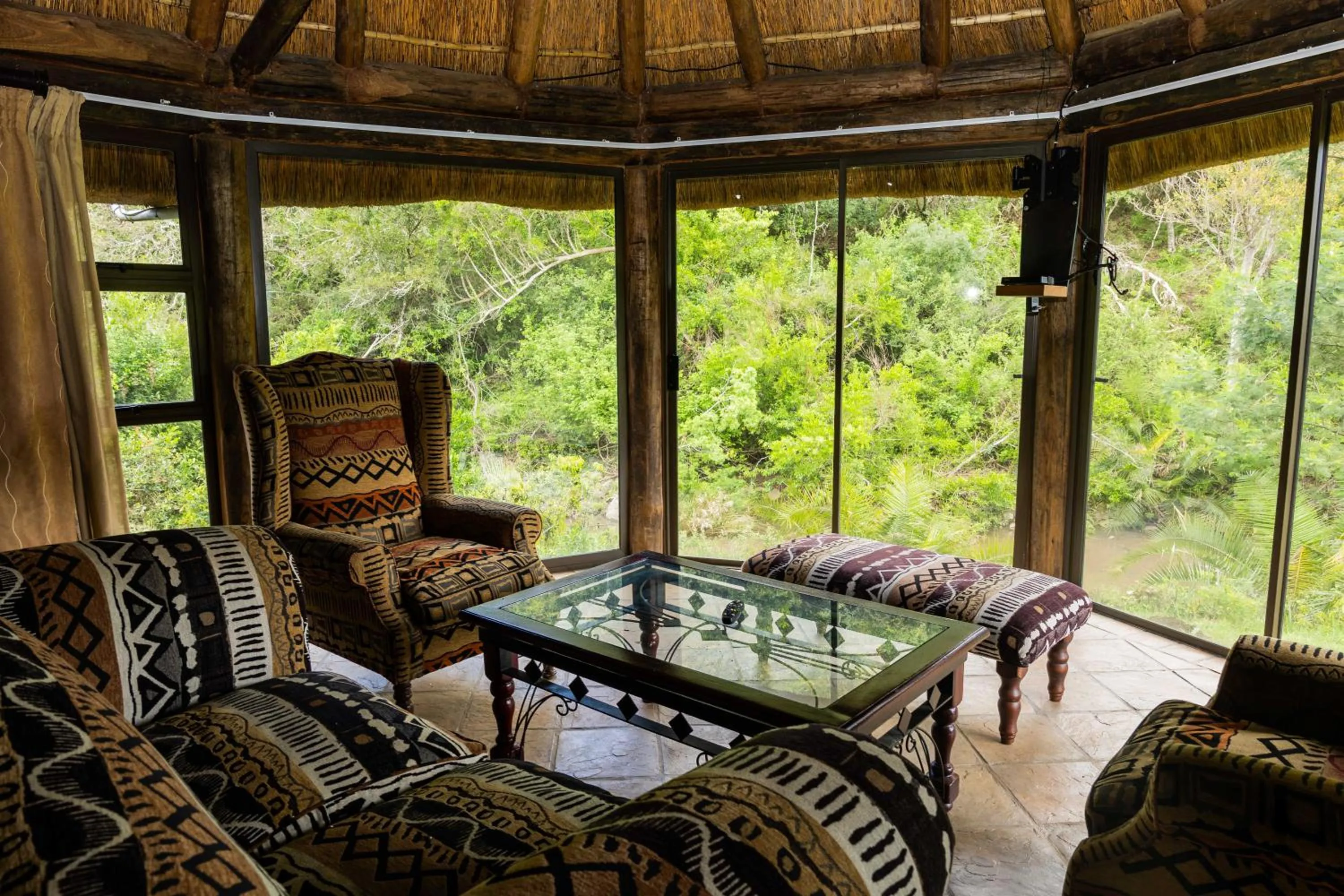Lounge or bar in Premier Resort Mpongo Private Game Reserve