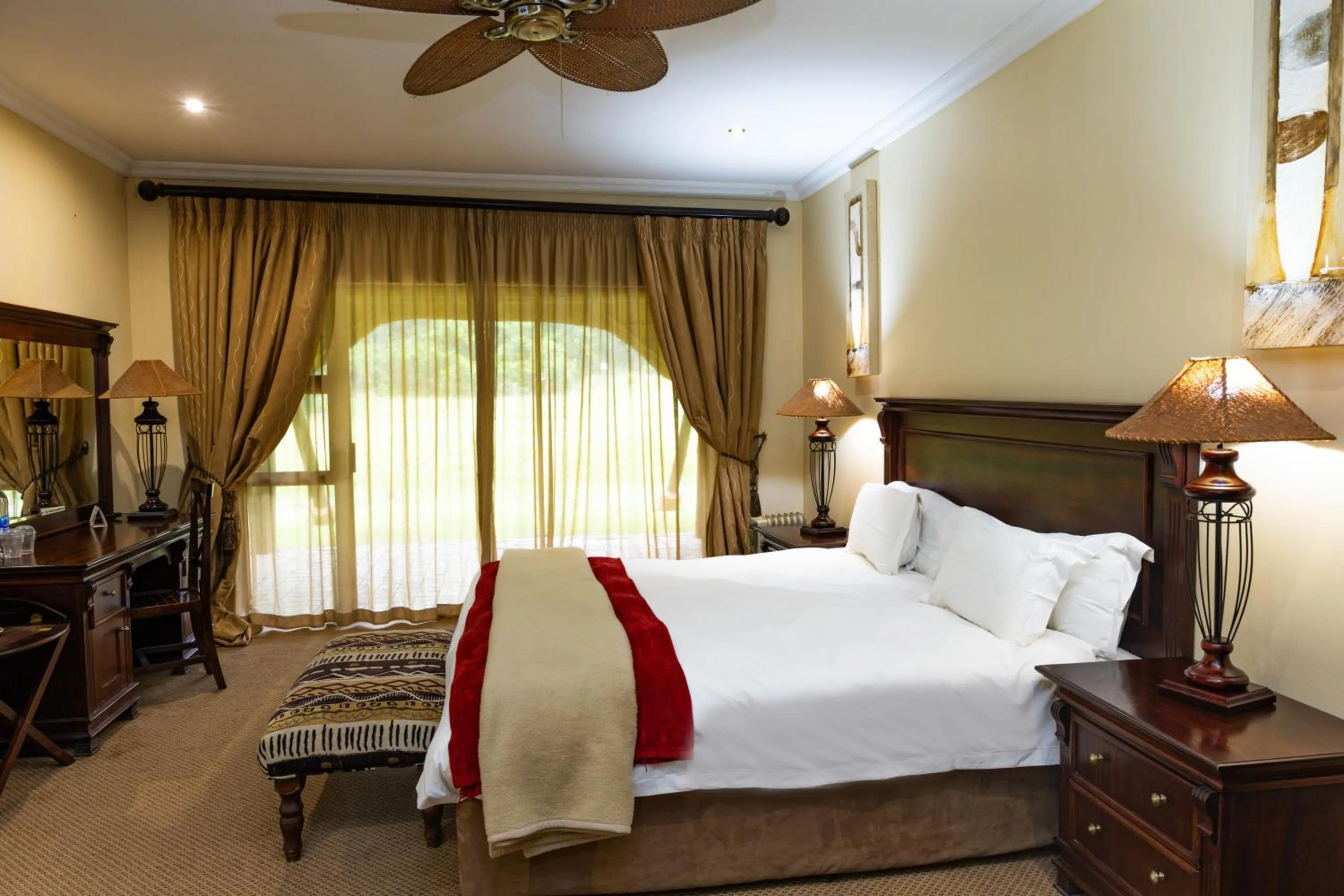 Bedroom, Bed in Premier Resort Mpongo Private Game Reserve