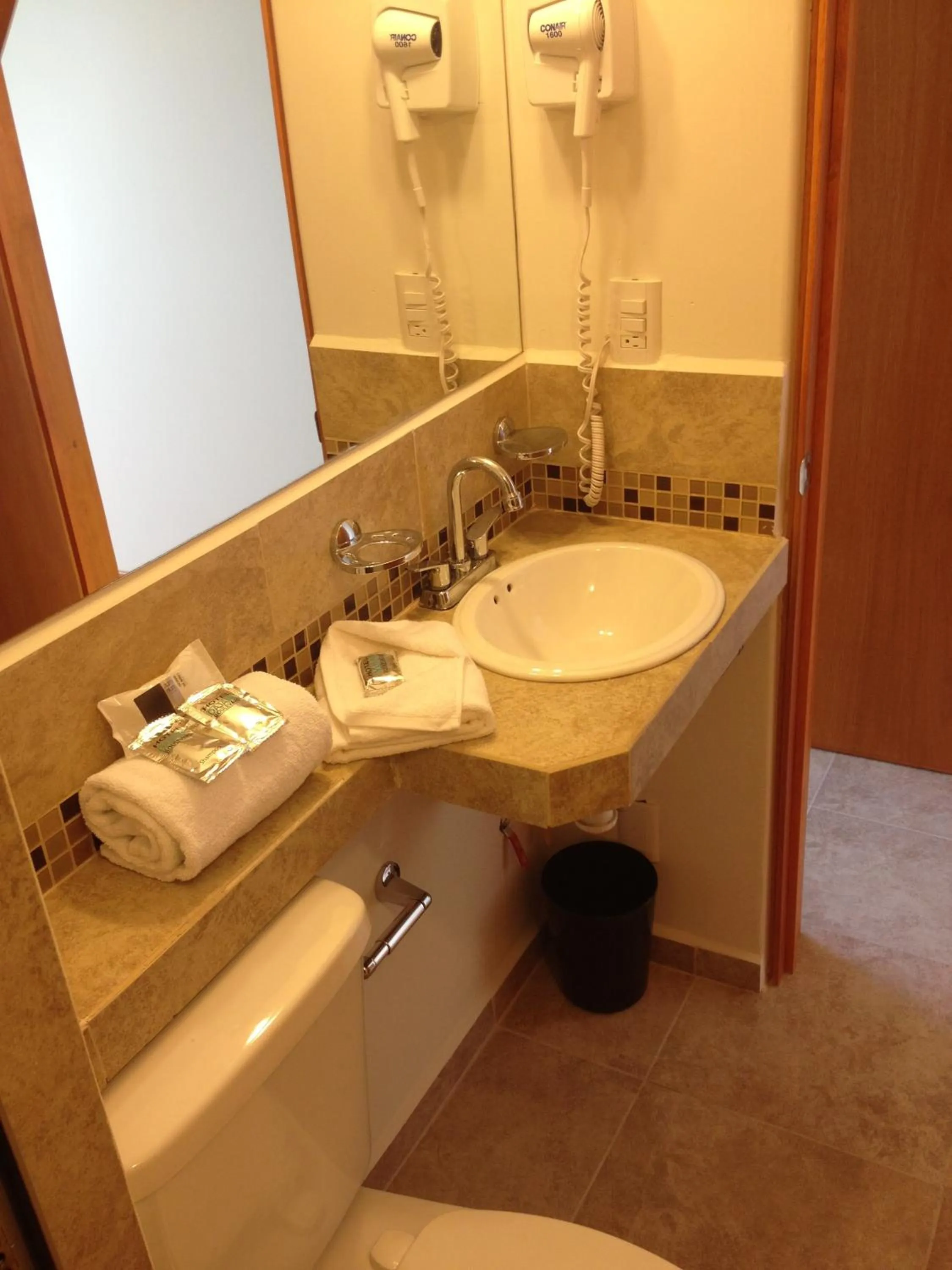 Bathroom in Hotel Dajana Boulevard