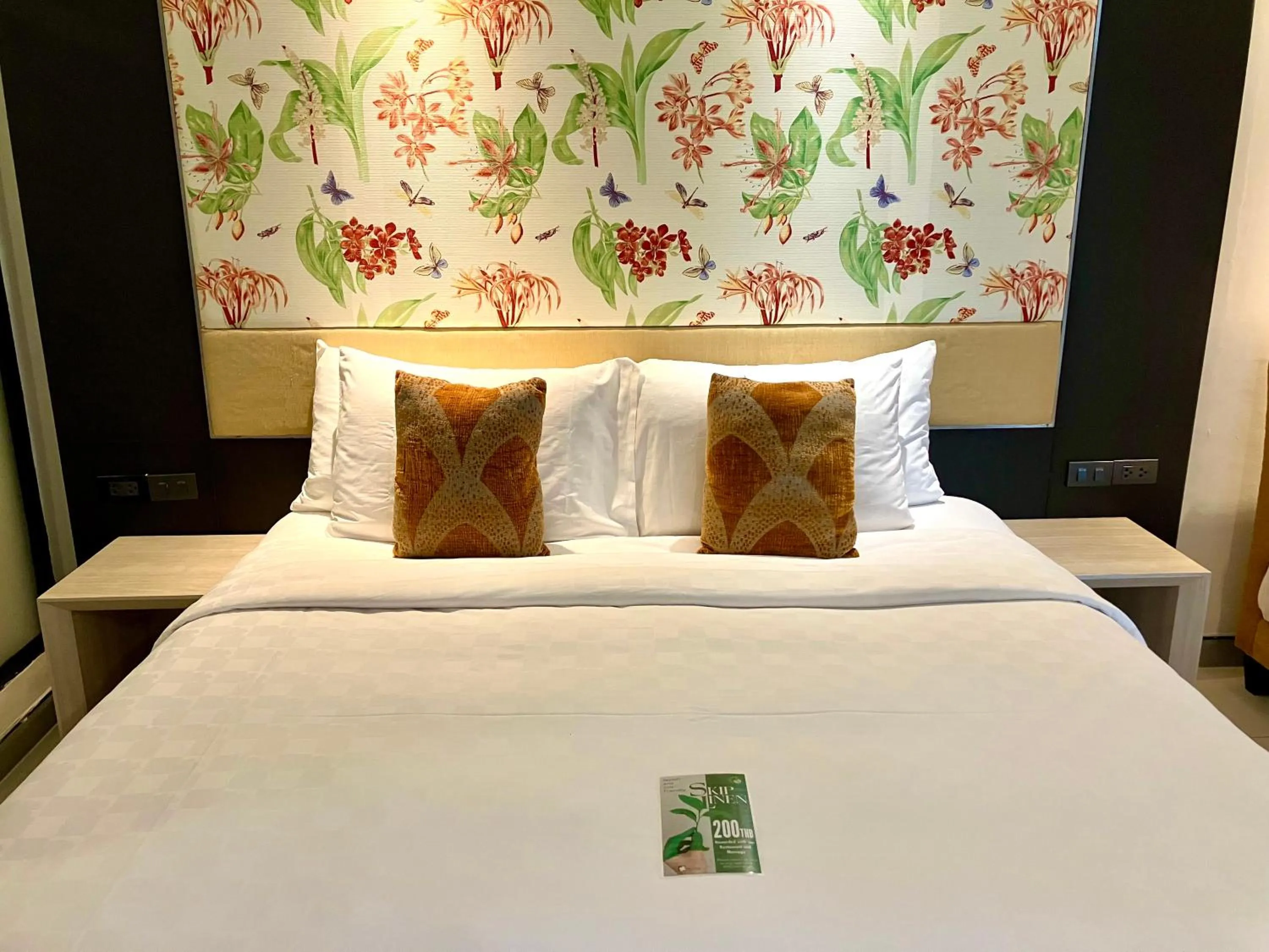Bed in Hotel Clover Asoke - SHA Extra Plus