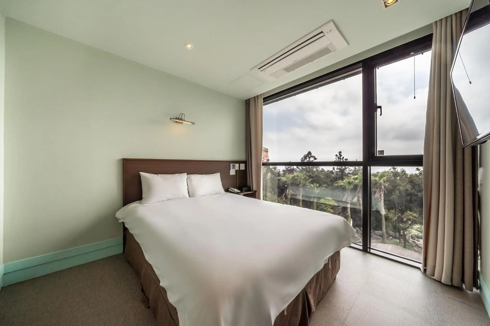 Sunrise Hotel Jungmun Branch