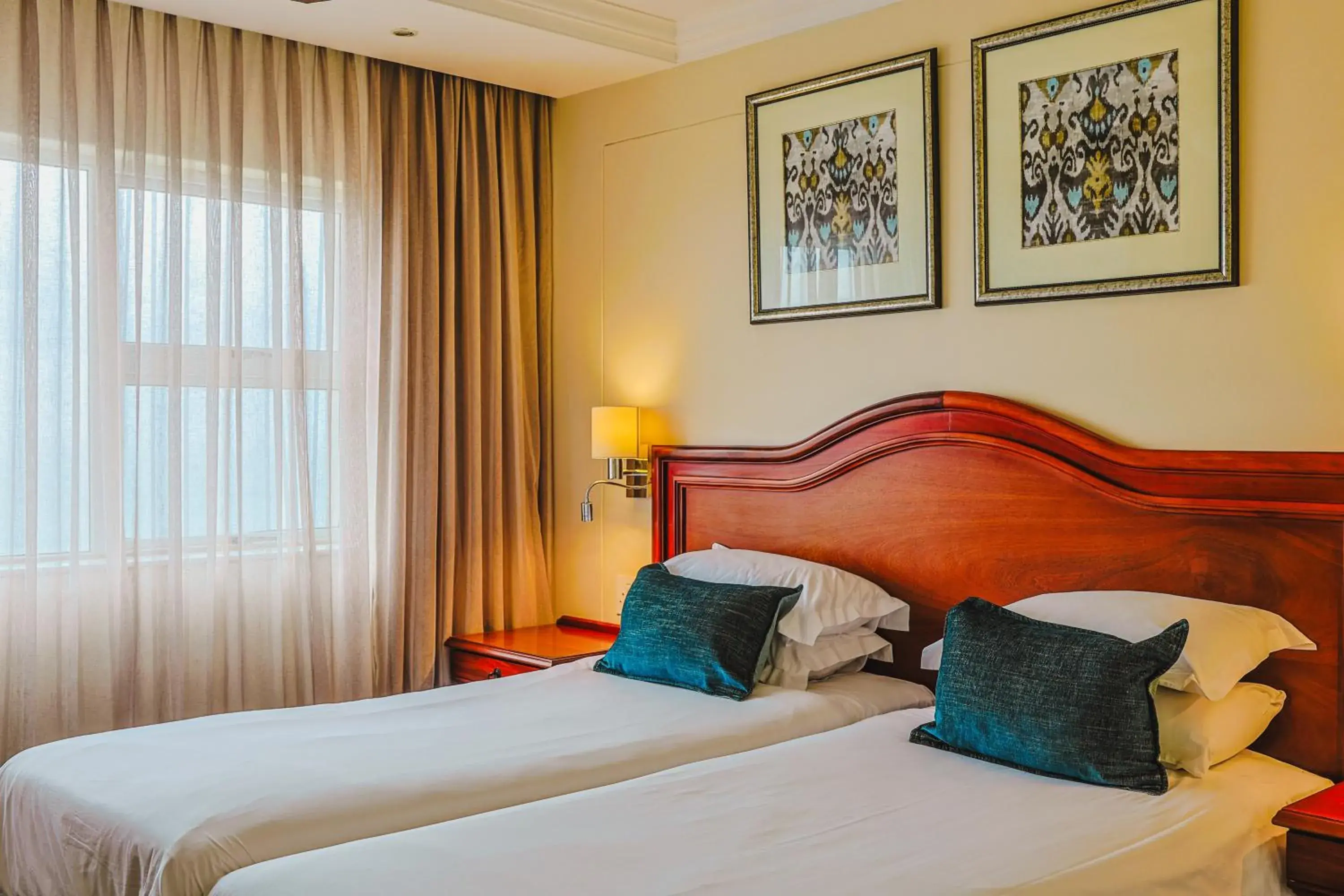 Standard Twin Room in Premier Hotel Regent Standard Twin Room in Premier Hotel Regent