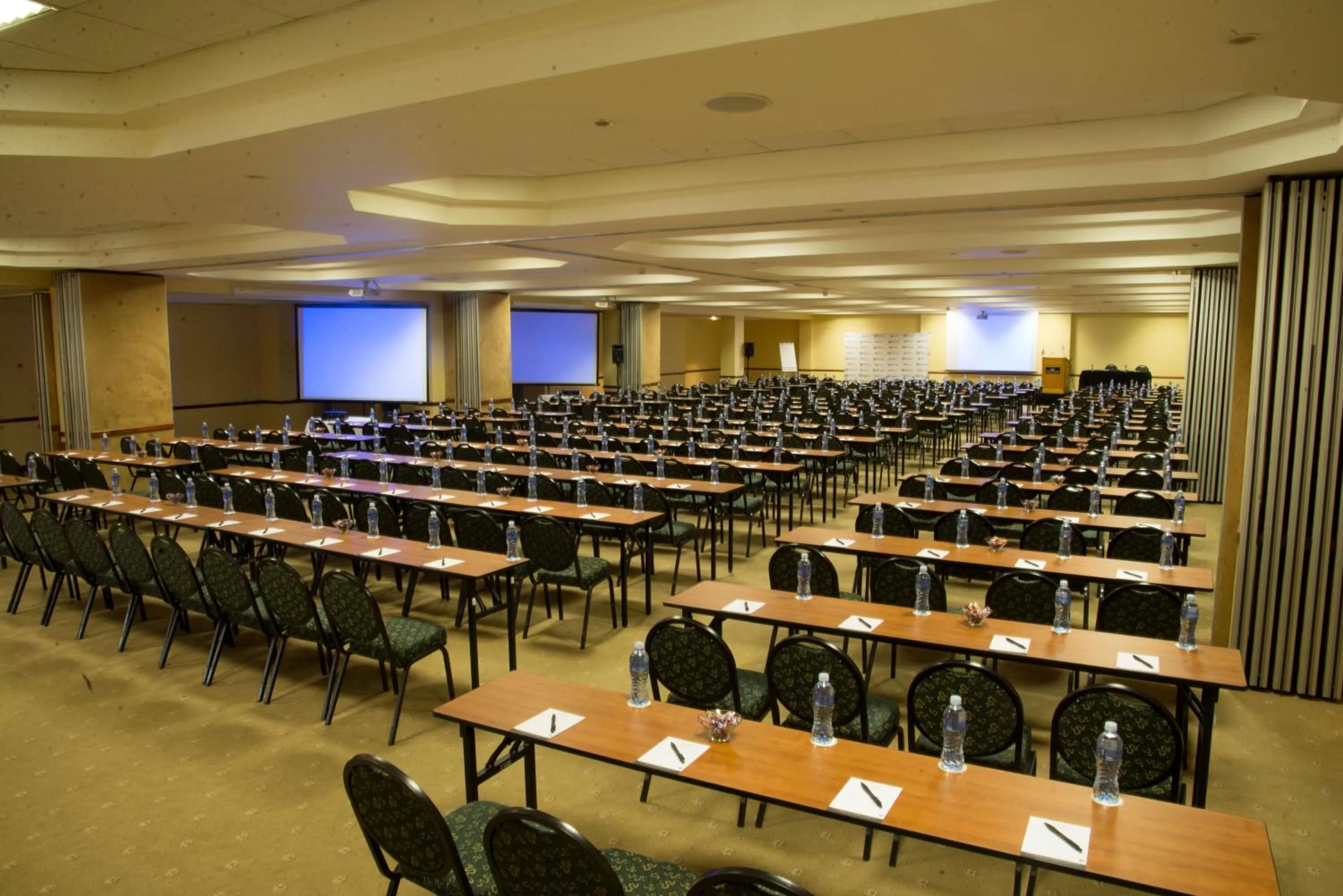 Meeting/conference room in Premier Hotel Regent