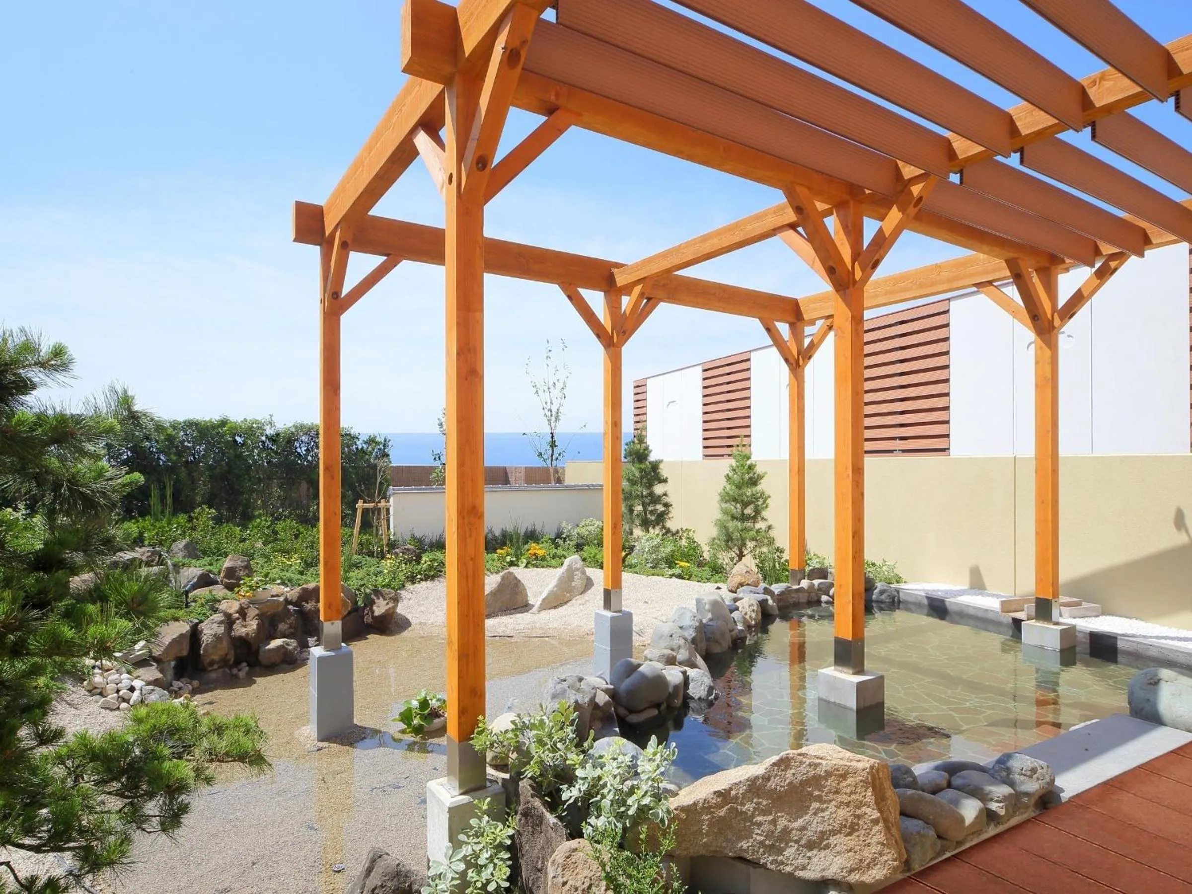 Hot Spring Bath in Kamogawa Grand Hotel