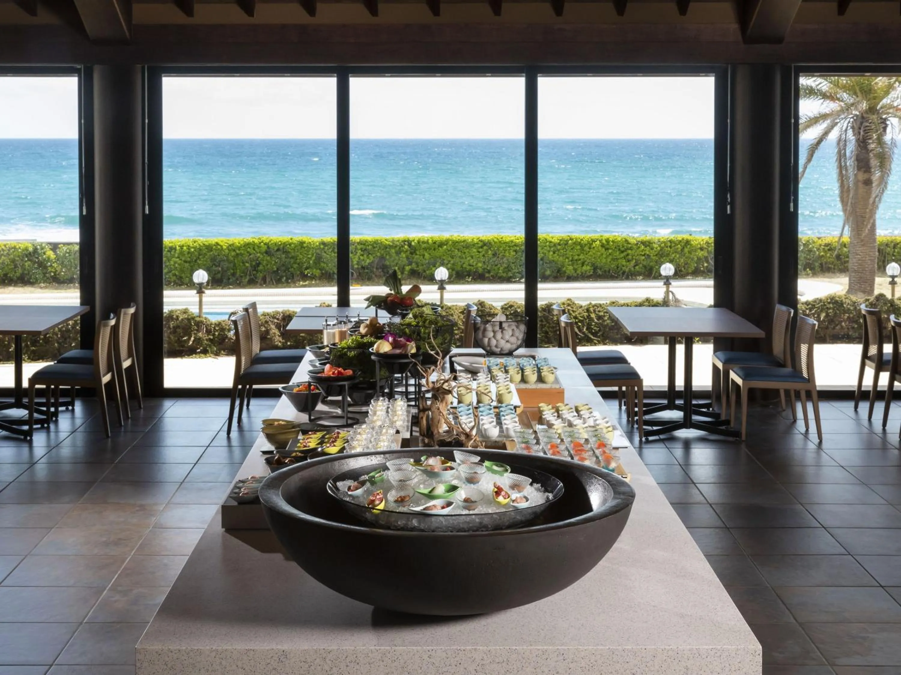 Restaurant/places to eat in Kamogawa Grand Hotel