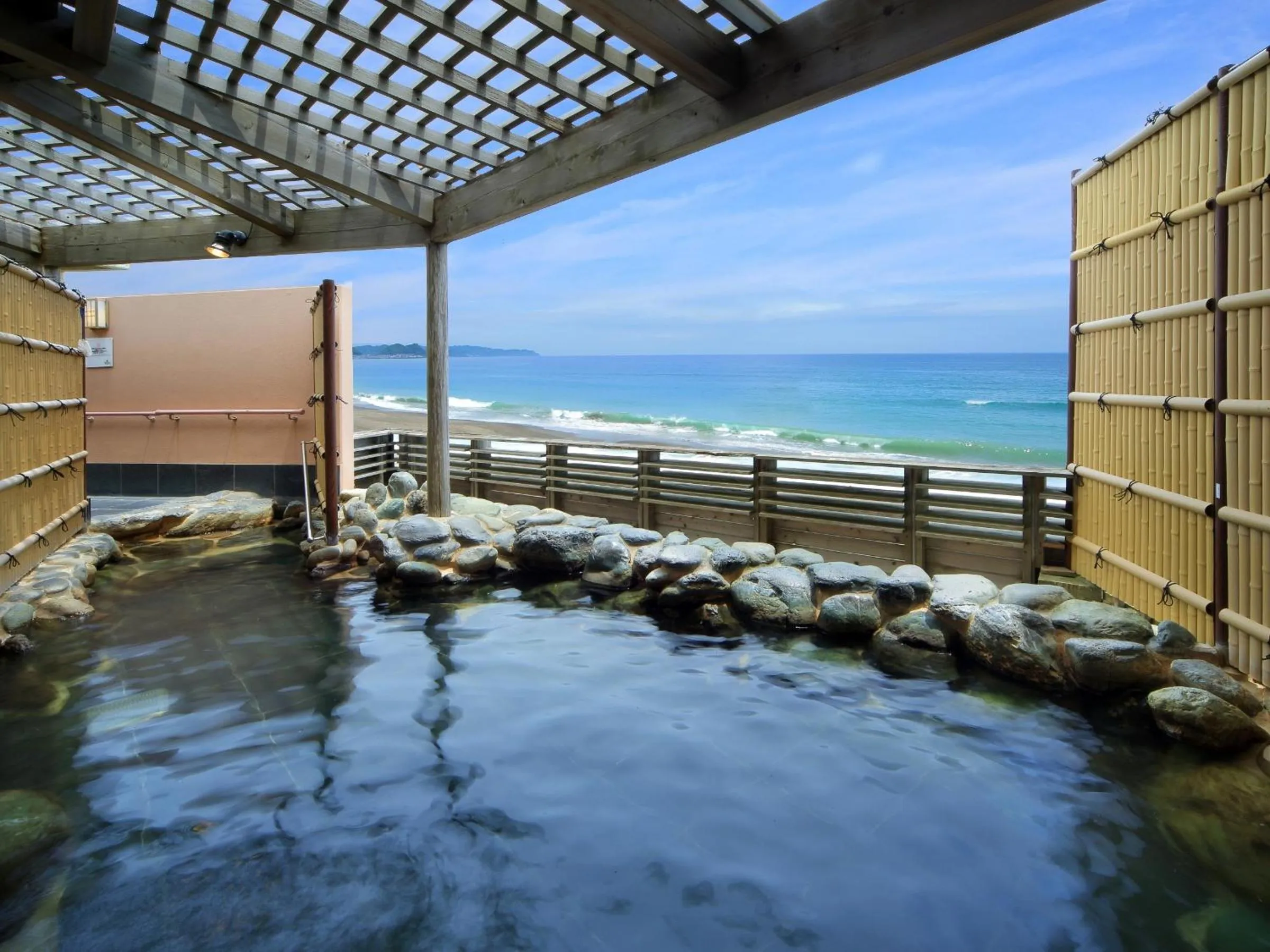 Hot Spring Bath in Kamogawa Grand Hotel