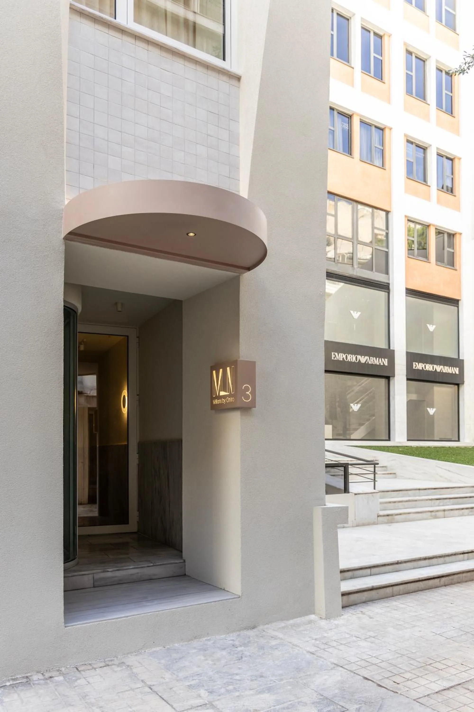 Facade/entrance in Milioni by Oniro