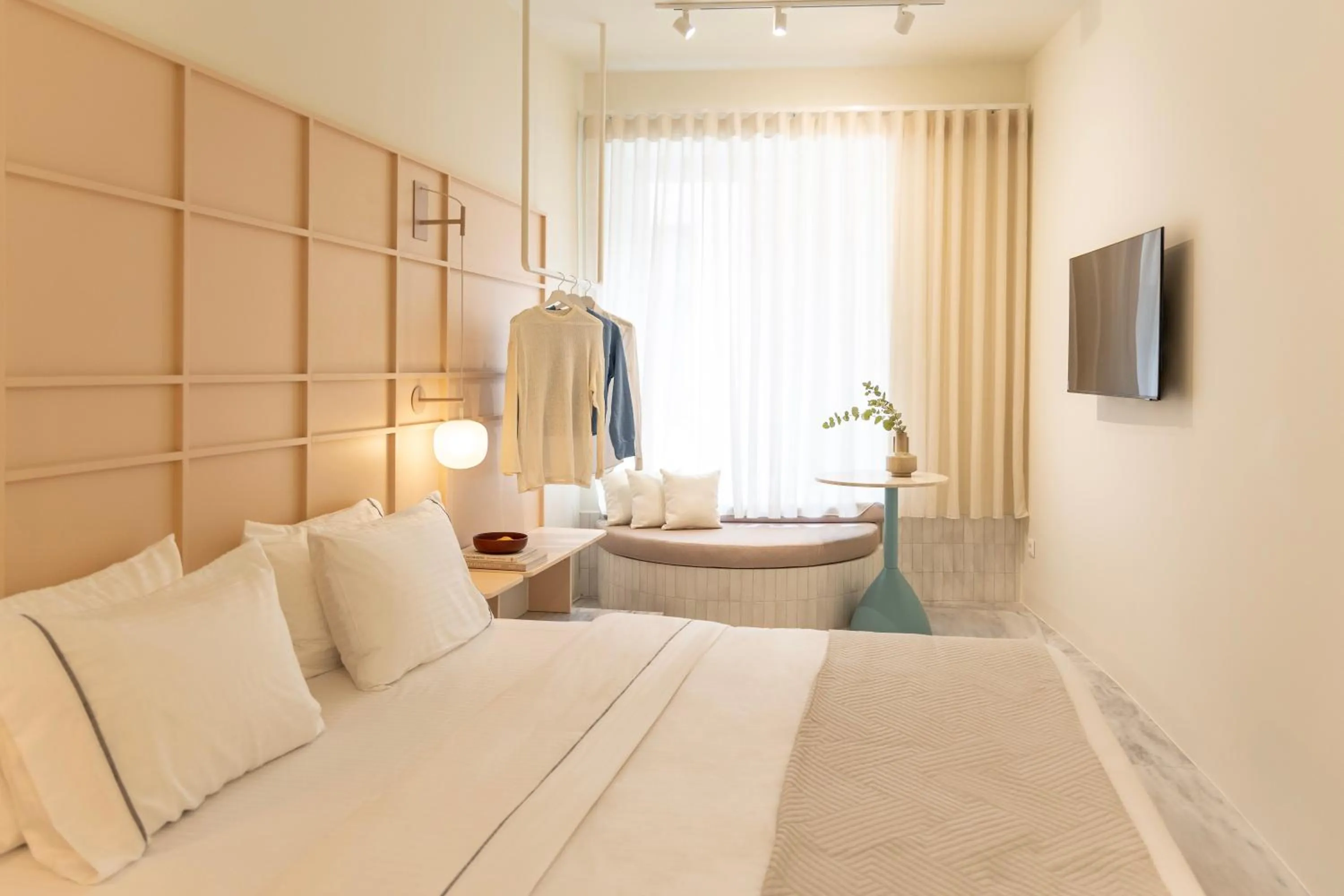 Bed in Milioni by Oniro