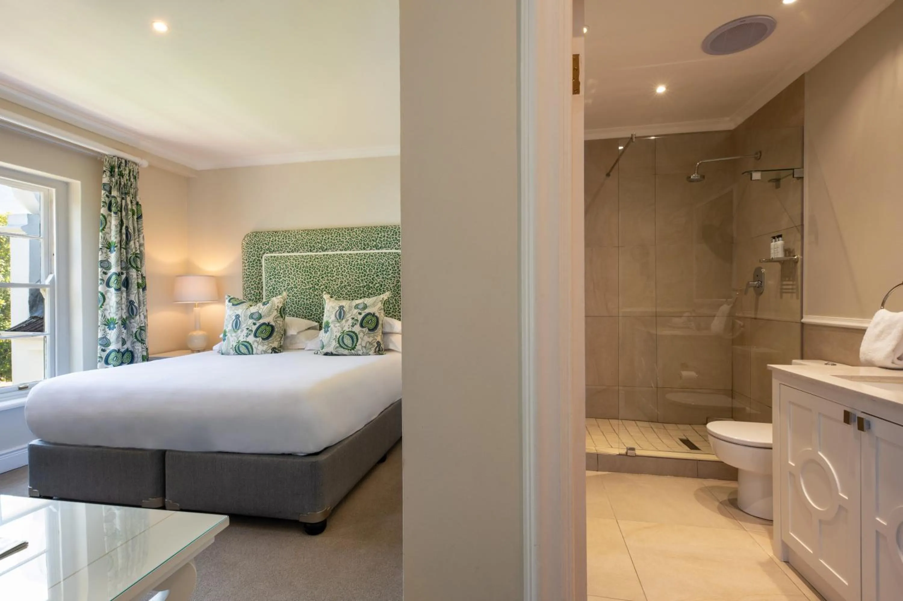 Bedroom, Bed in The Cellars-Hohenort