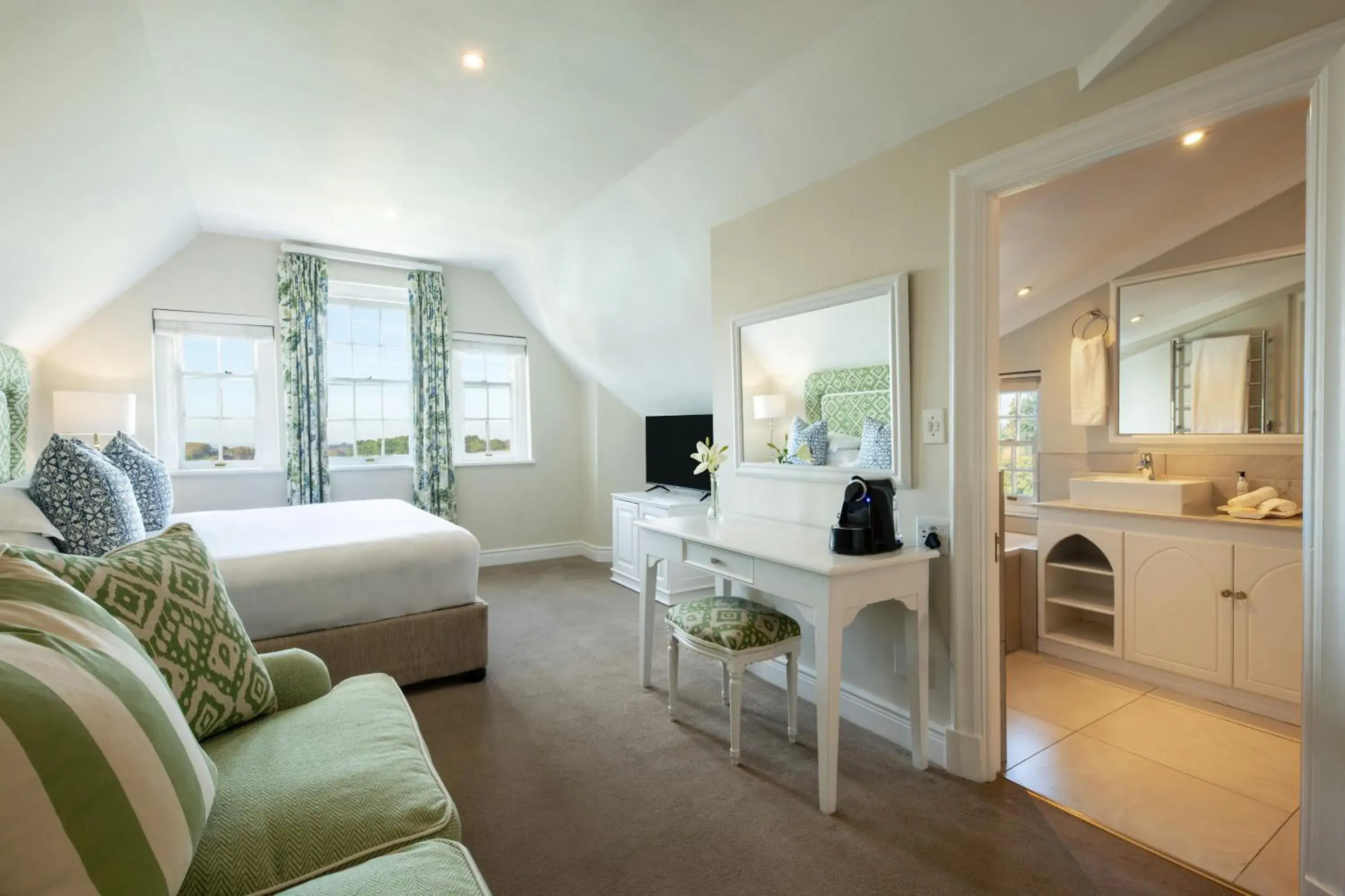 Double or Twin Room in The Cellars-Hohenort Double or Twin Room in The Cellars-Hohenort