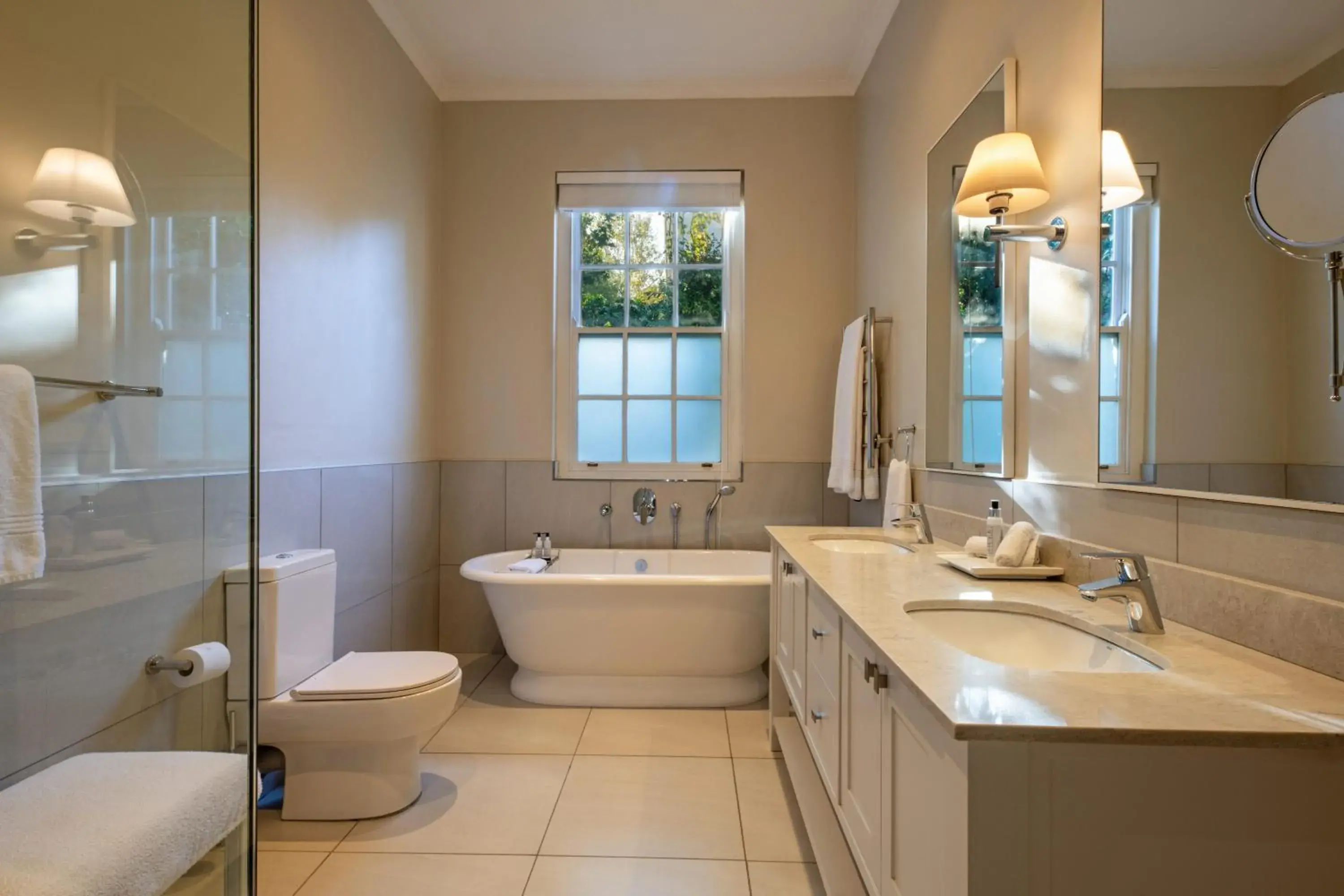 Suite in The Cellars-Hohenort Suite in The Cellars-Hohenort