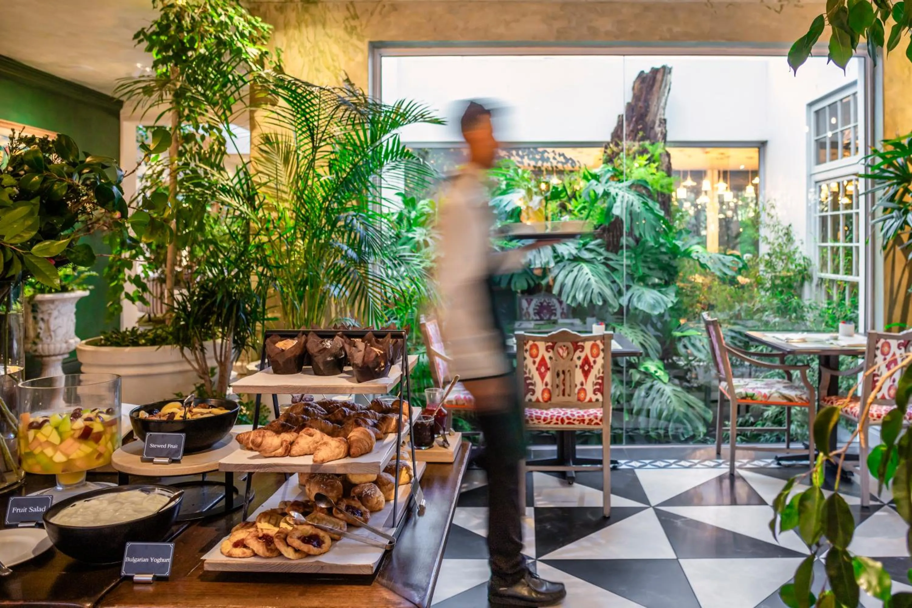 Breakfast in The Cellars-Hohenort