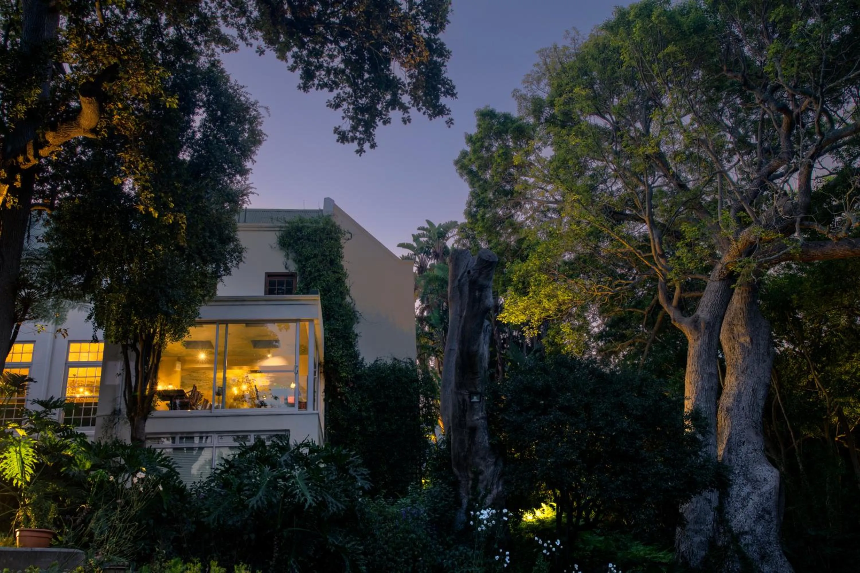 Garden view in The Cellars-Hohenort