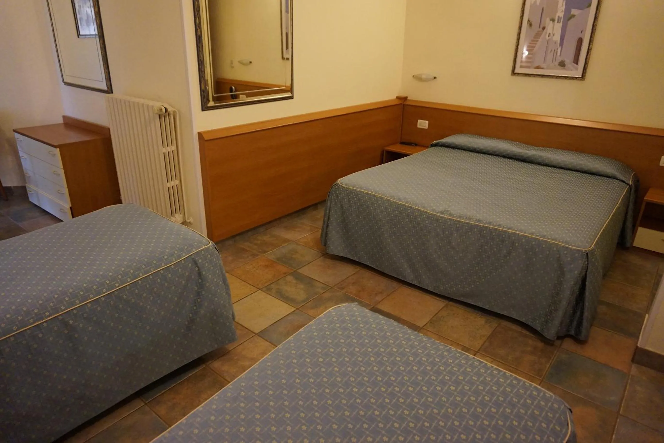 Photo of the whole room in Hotel Angela