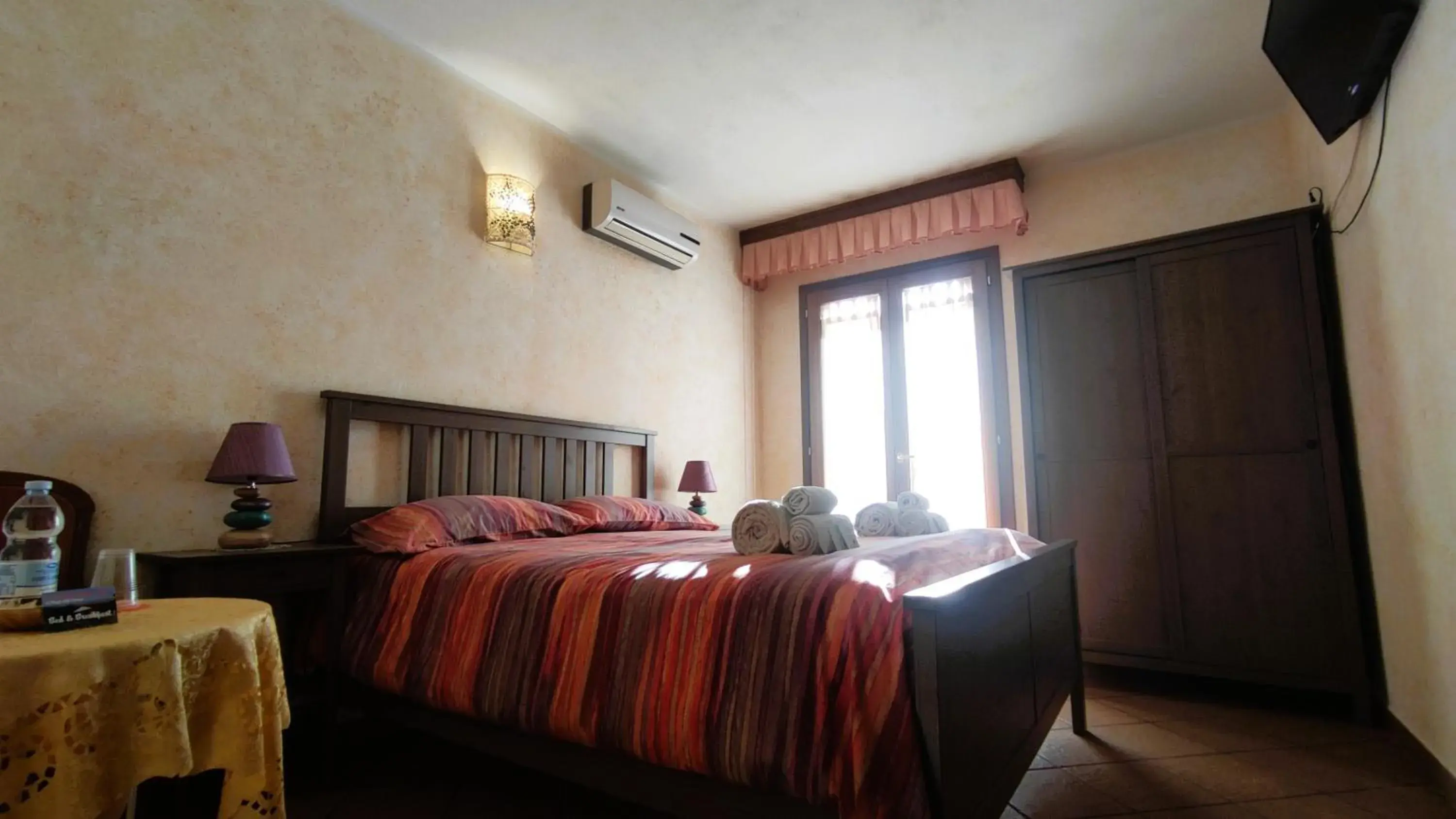 Double or Twin Room with Mountain View - single occupancy in Grotta Delle Fate Double or Twin Room with Mountain View - single occupancy in Grotta Delle Fate