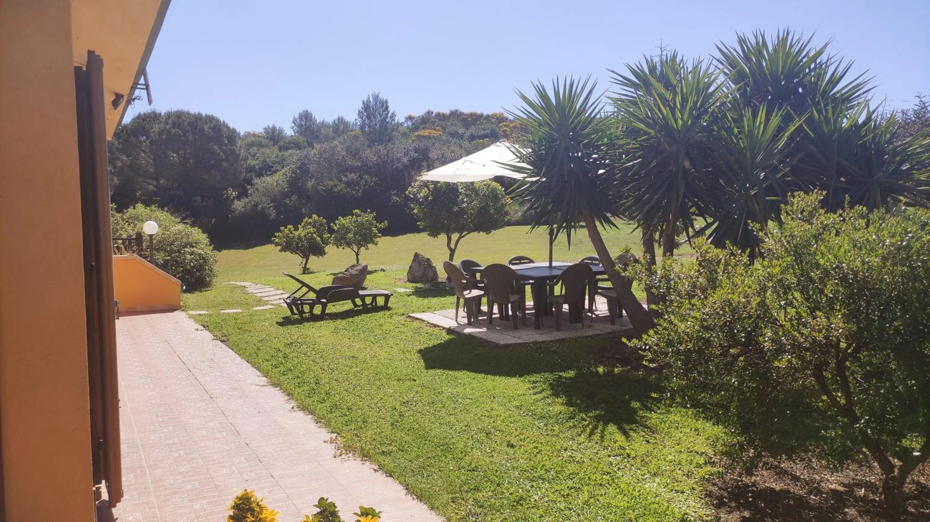 Property building in Grotta Delle Fate