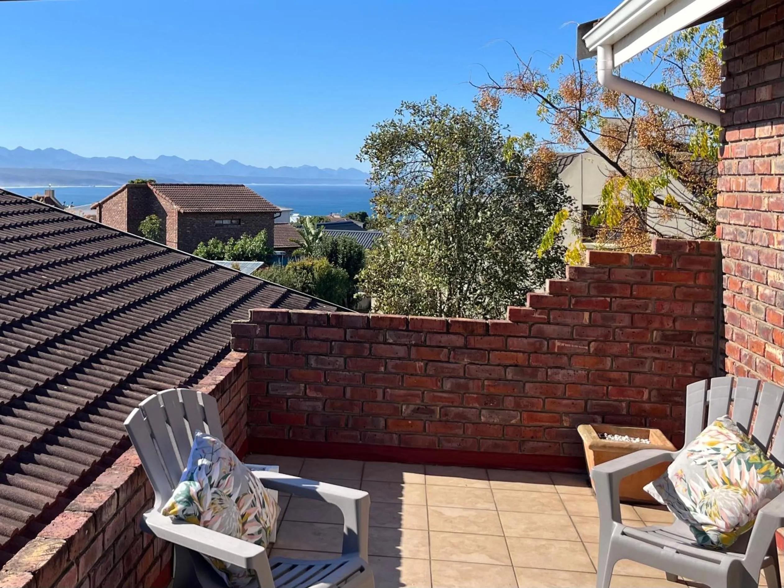 Mountain view in Jaydees B And B