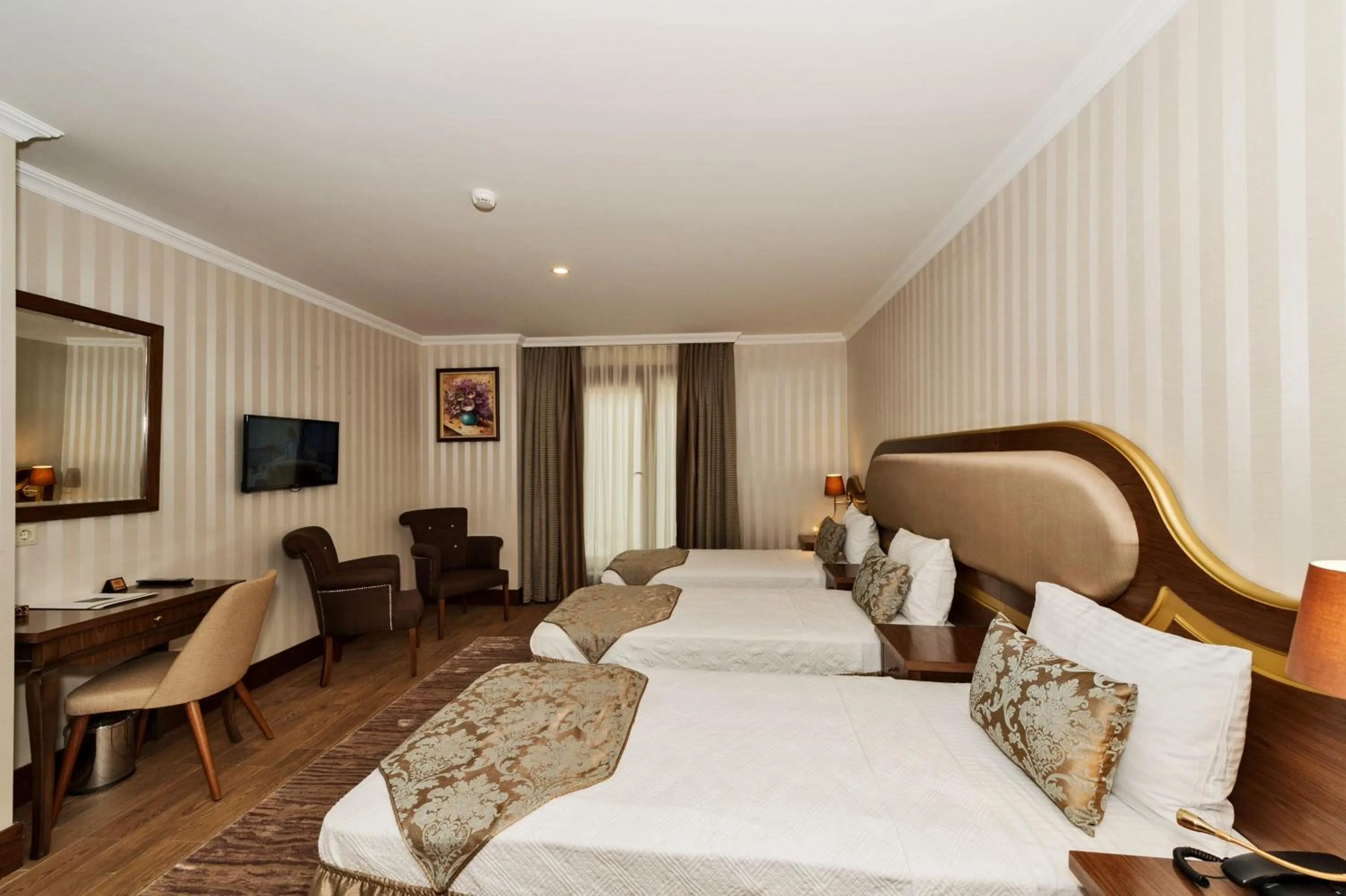 Bed in The Central Hotel