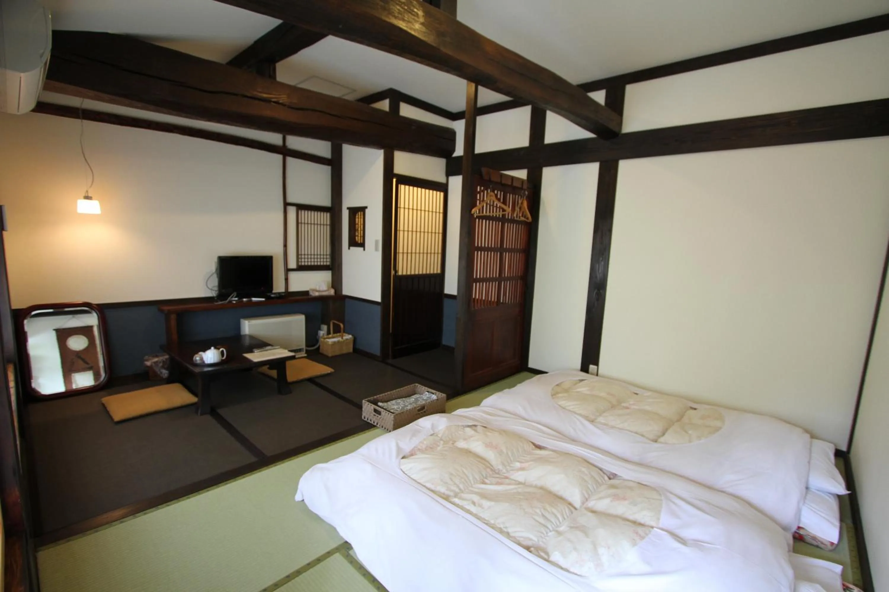 Photo of the whole room, Bed in Minshuku Takizawa