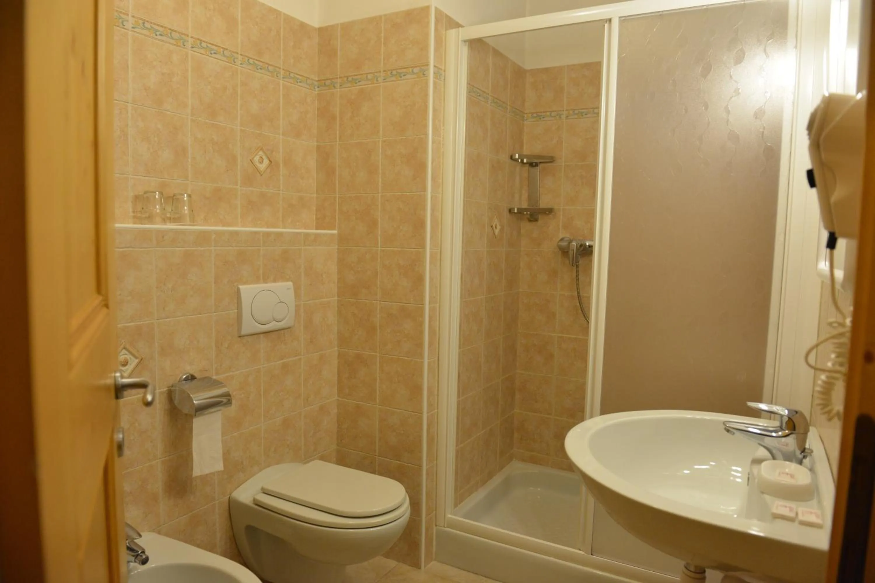 Bathroom in Hotel Gufo