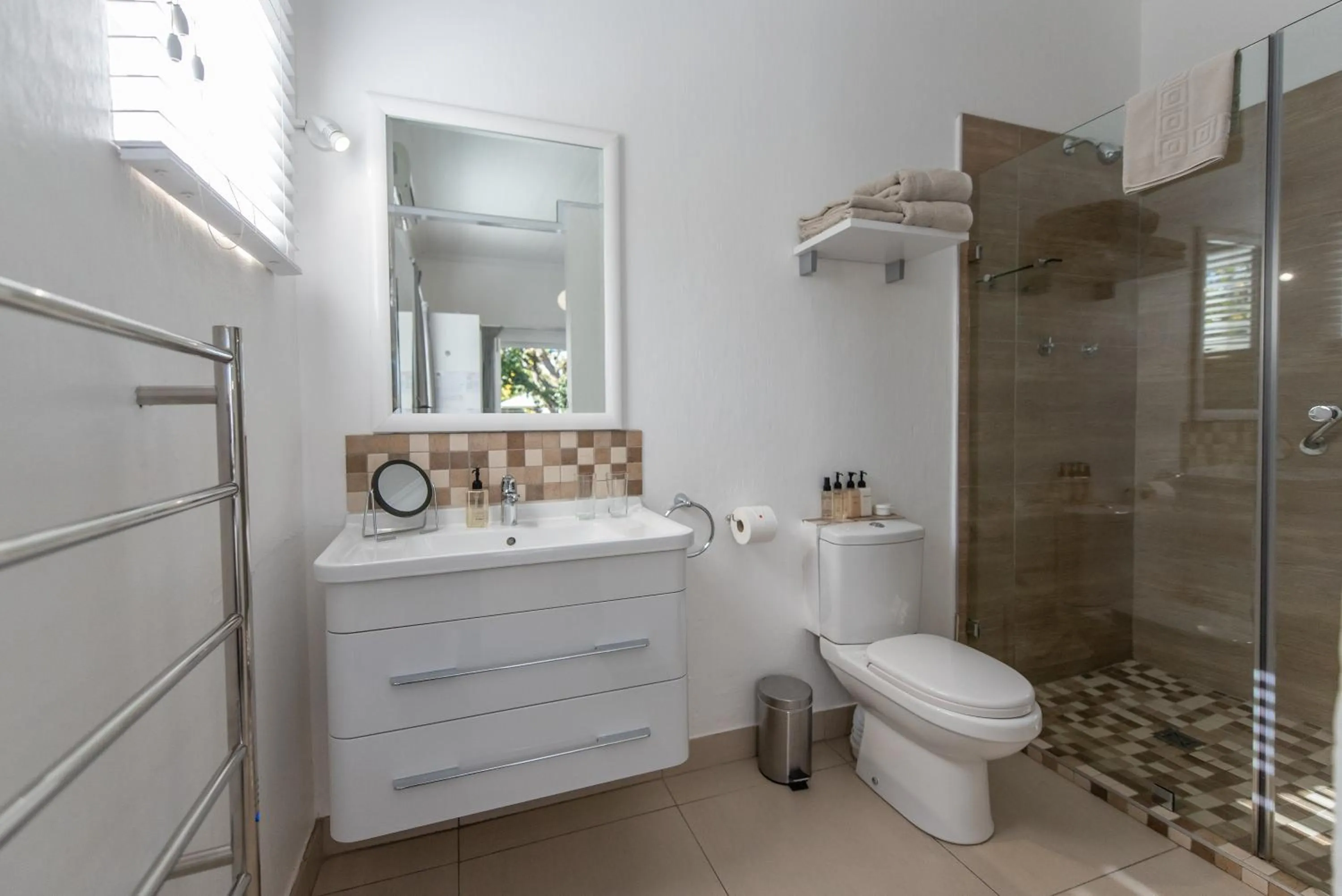 Bathroom in Ballinderry, The Robertson Guest House