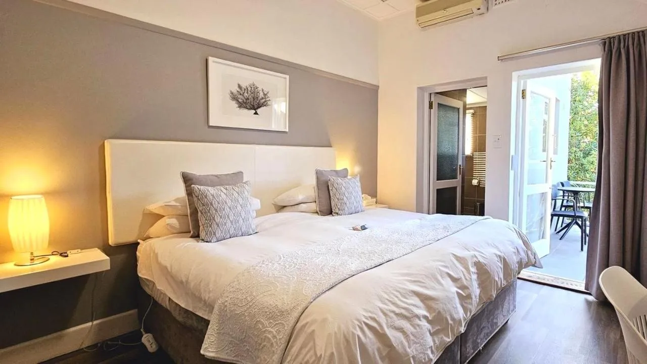 Bed in Ballinderry, The Robertson Guest House