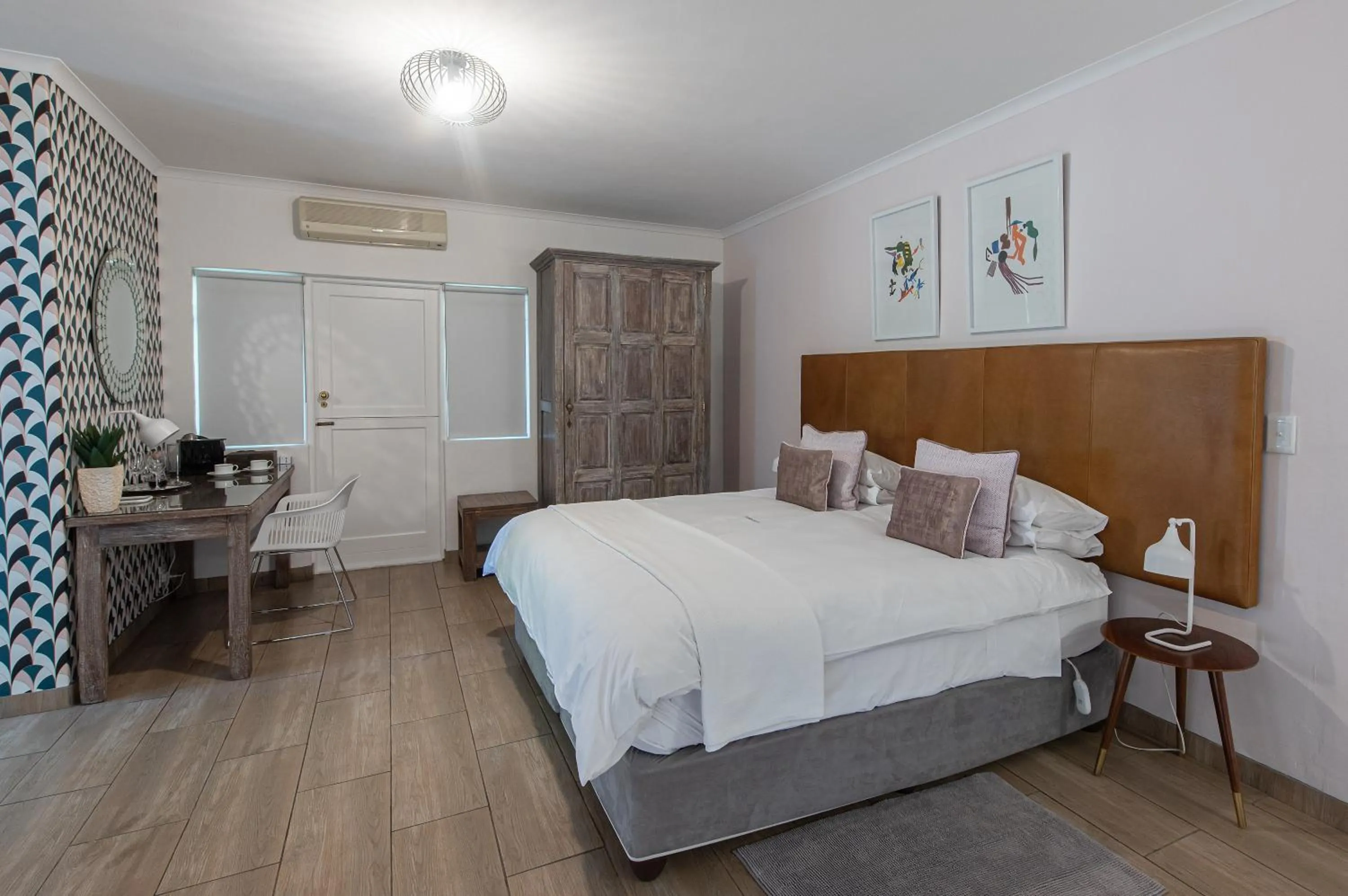 Bed in Ballinderry, The Robertson Guest House