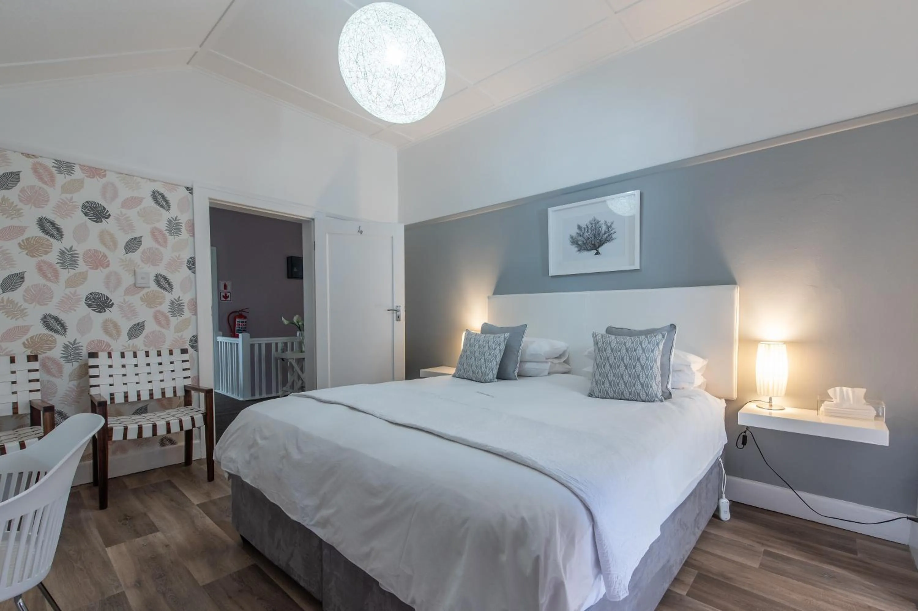 Bedroom, Bed in Ballinderry, The Robertson Guest House