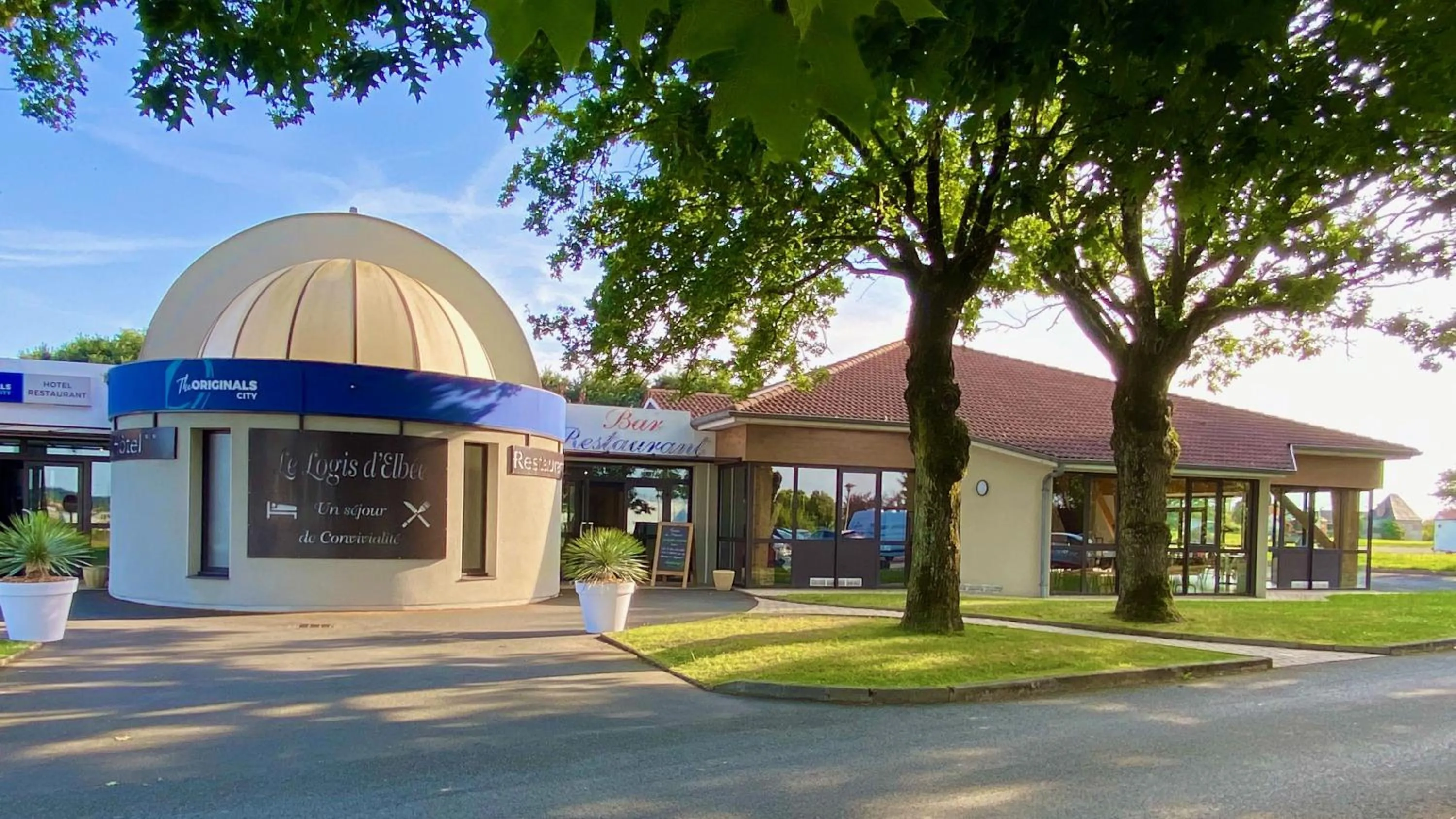 Property building in The Originals City, Logis d'Elbée, Cholet Nord