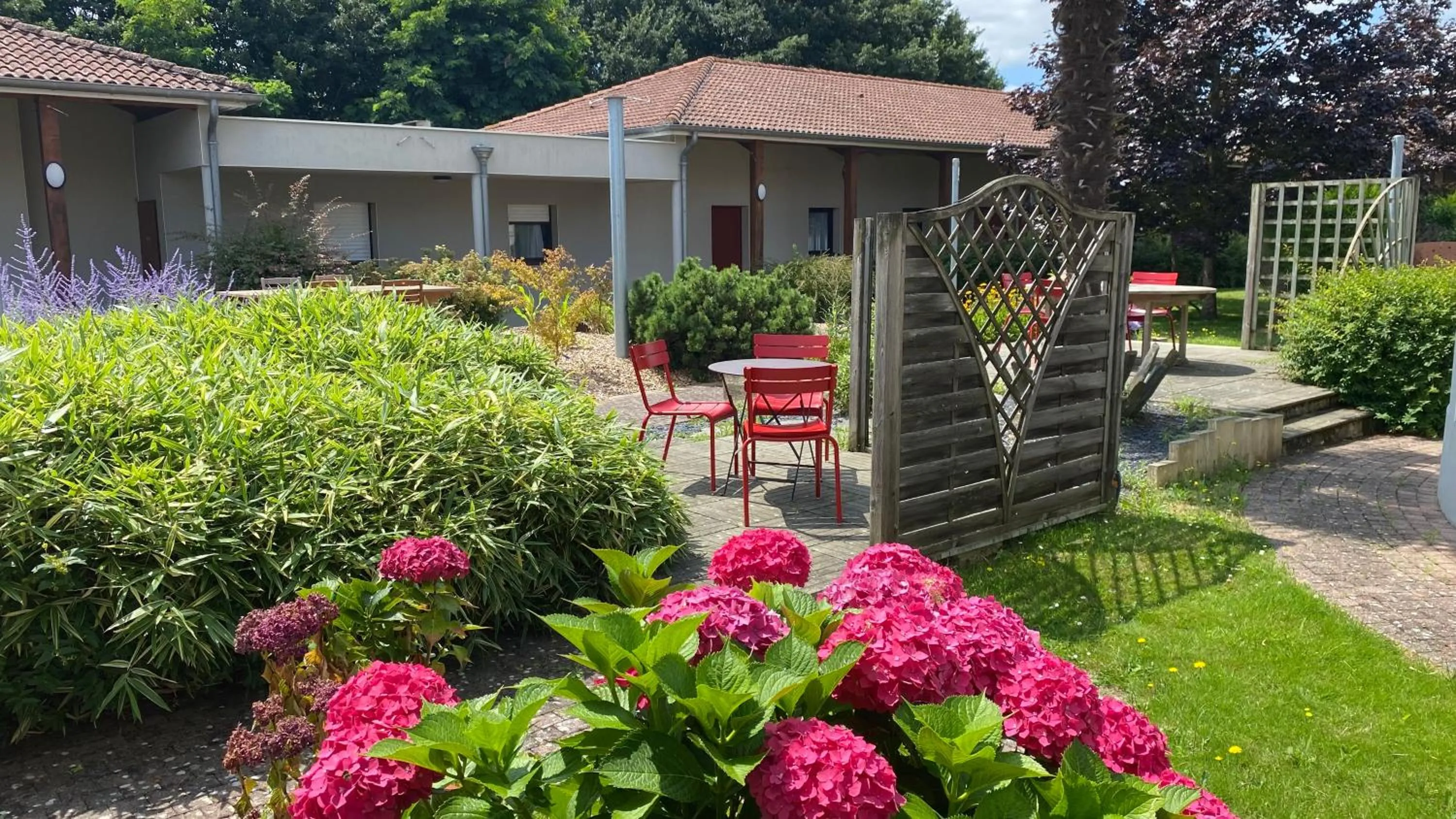 Garden in The Originals City, Logis d'Elbée, Cholet Nord