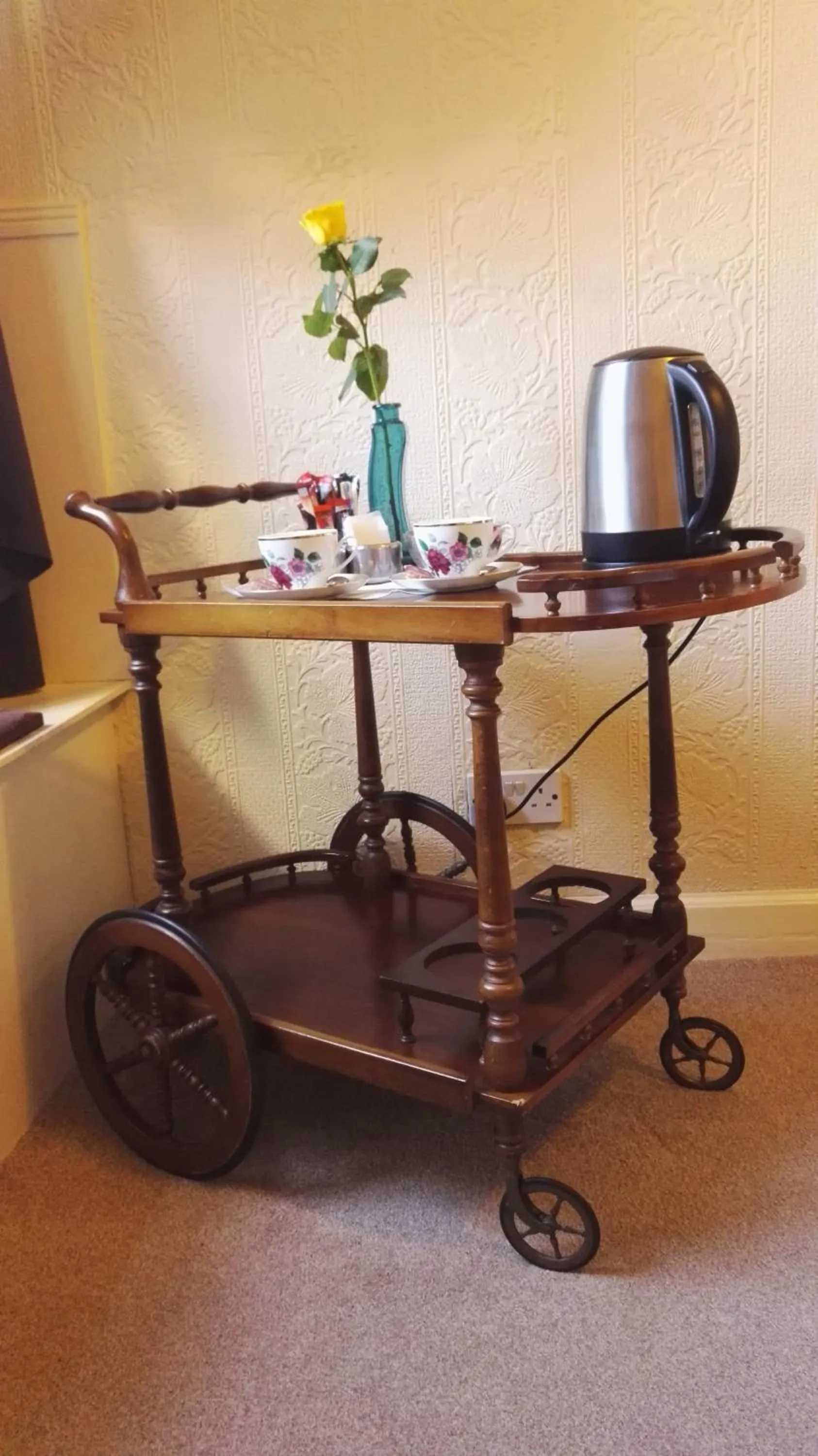 Coffee/tea facilities in Victoria Hotel