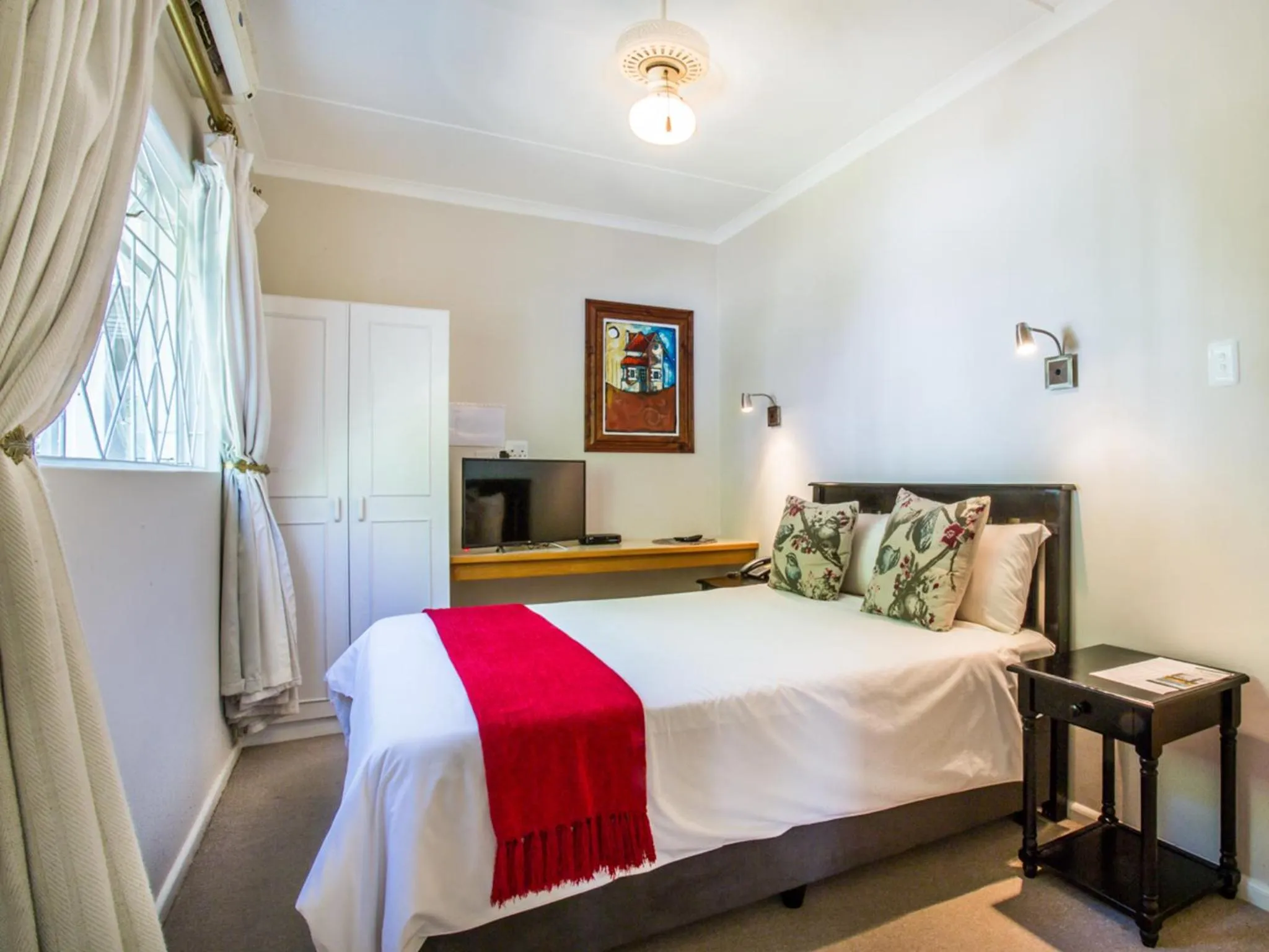 Bedroom, Bed in Hlangana Lodge