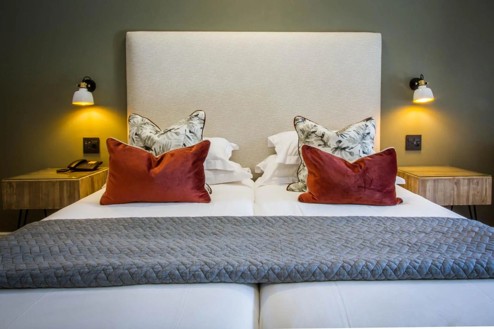 Bed in Hlangana Lodge