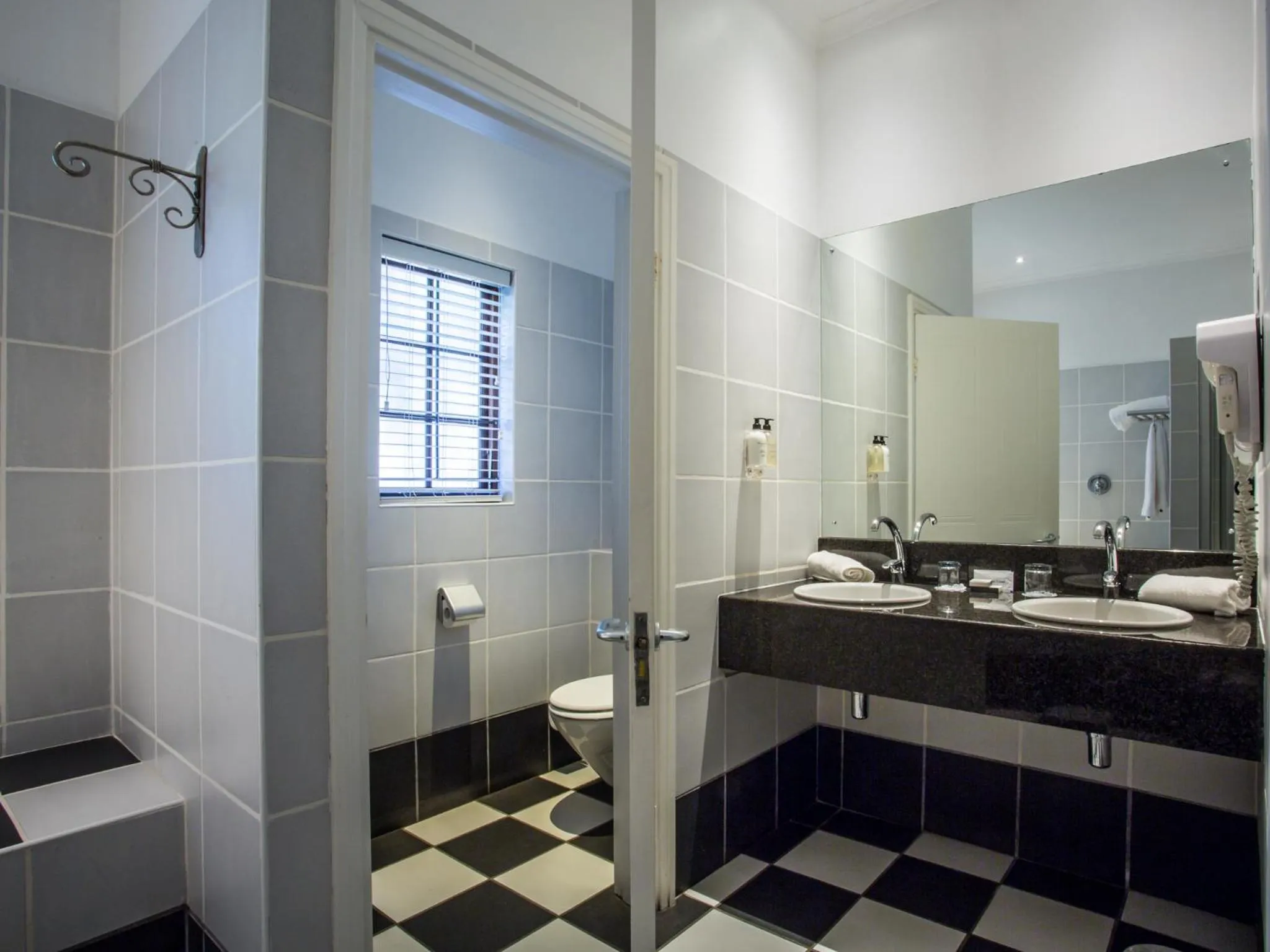 Bathroom in Hlangana Lodge