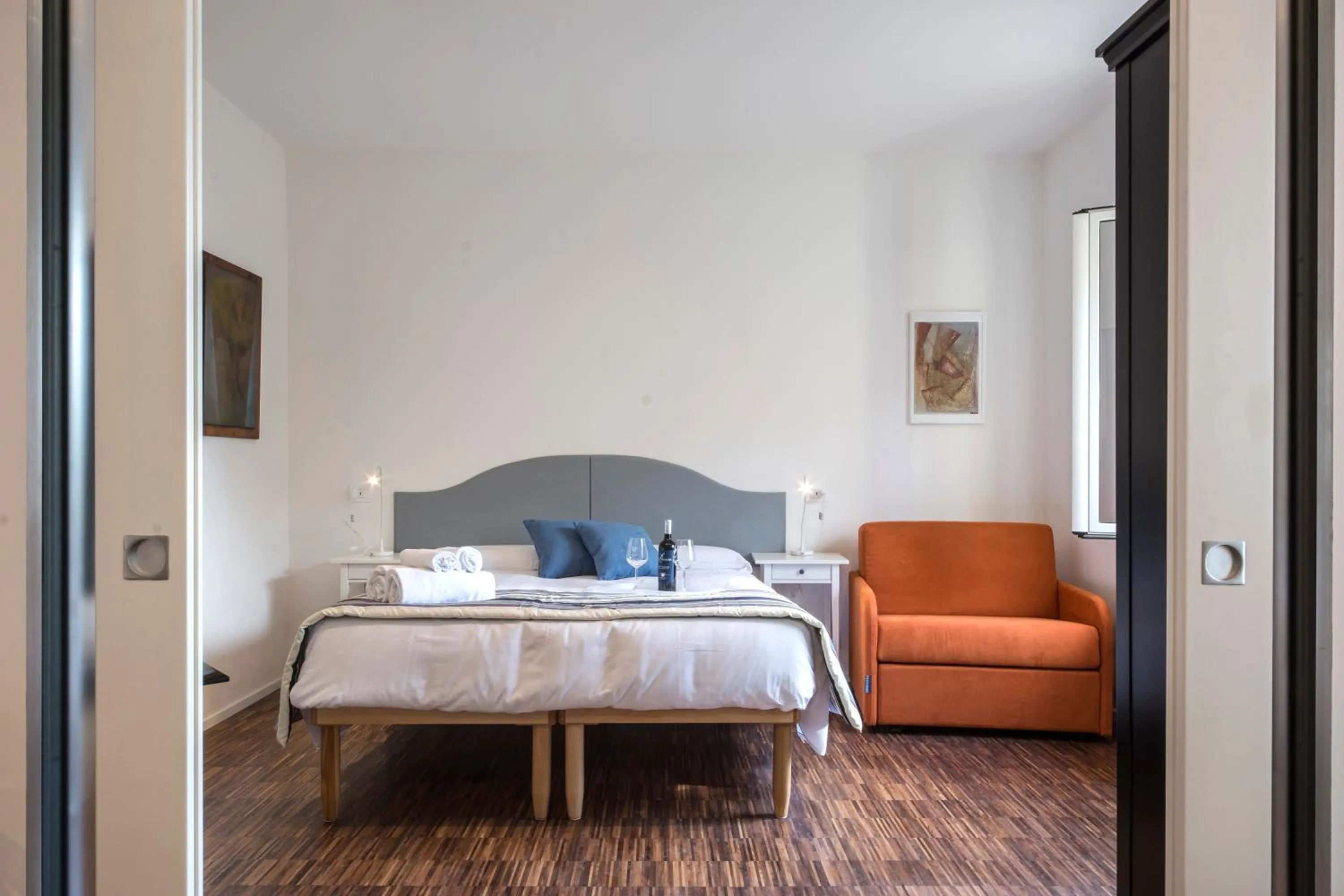 Photo of the whole room, Bed in La Coroncina Lodging