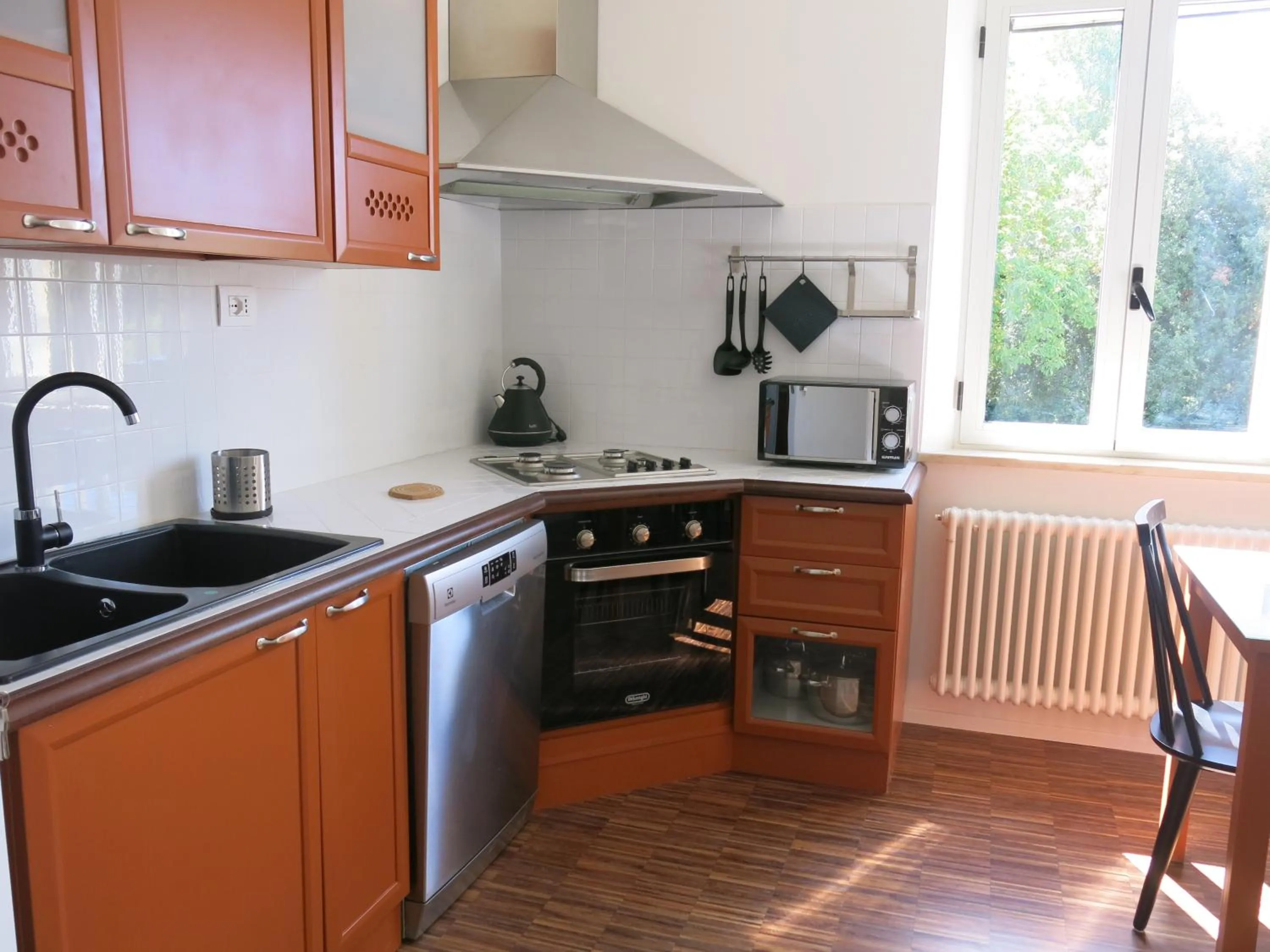 Kitchen or kitchenette in La Coroncina Lodging