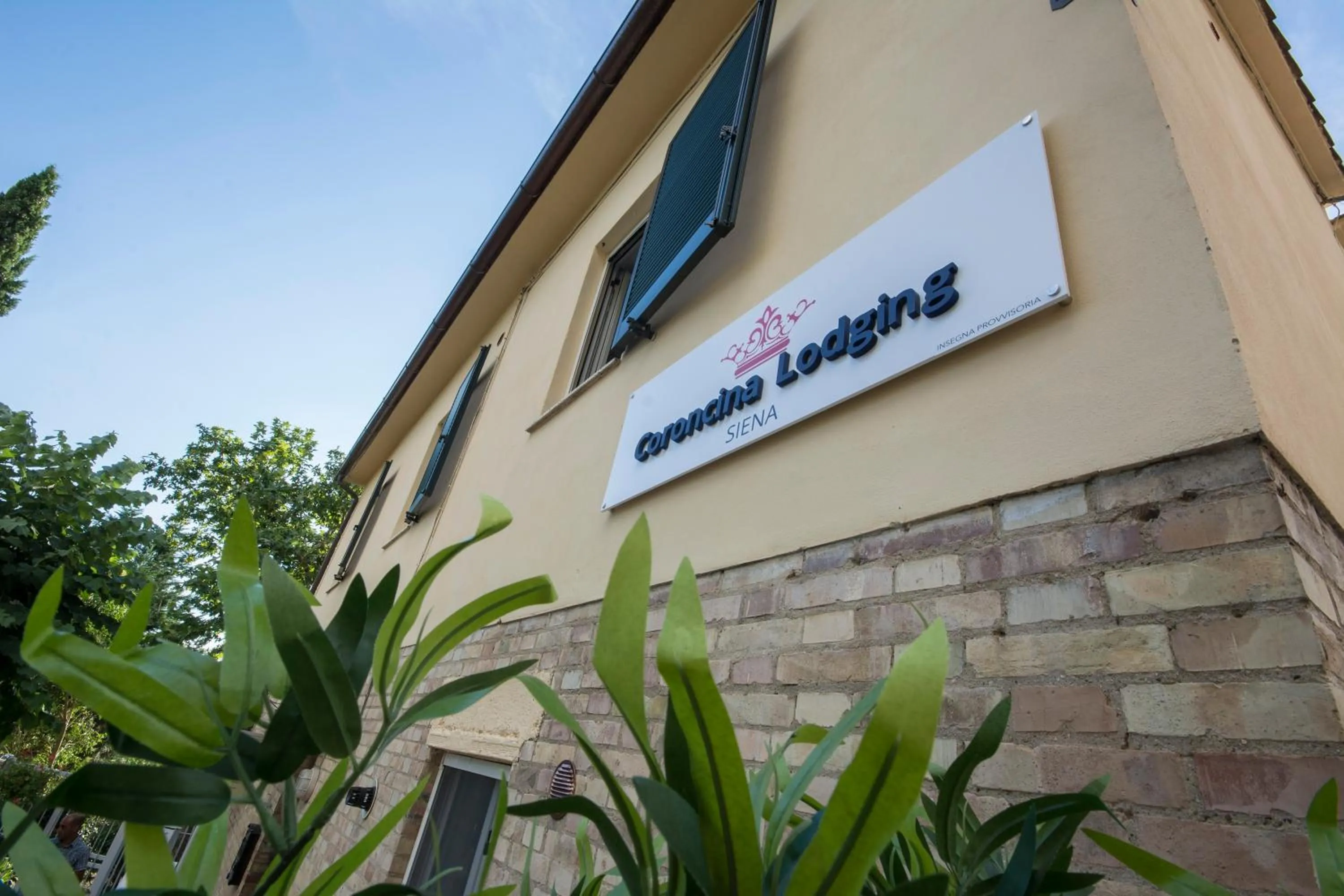 Property building in La Coroncina Lodging